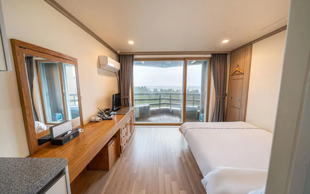 Bed in BENIKEA San&Bada Jumunjin Resort