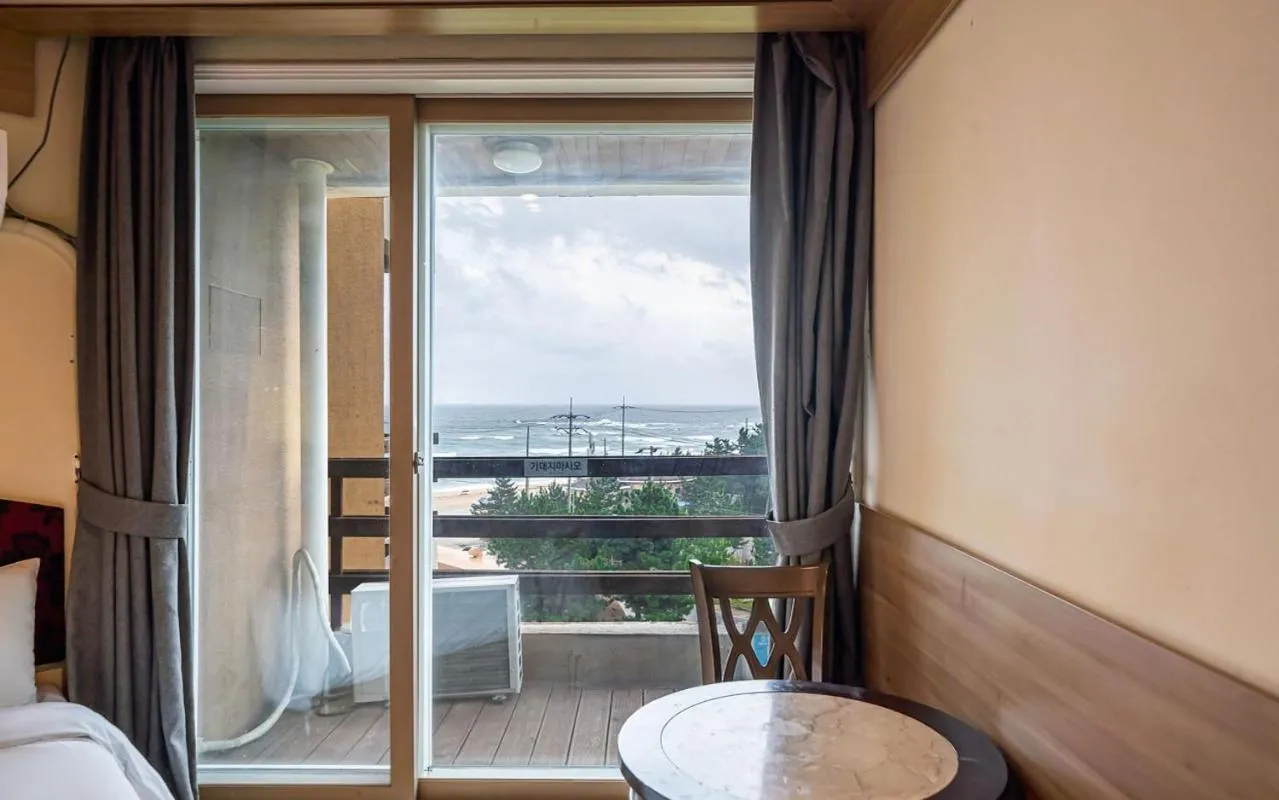 BENIKEA San&Bada Jumunjin Resort