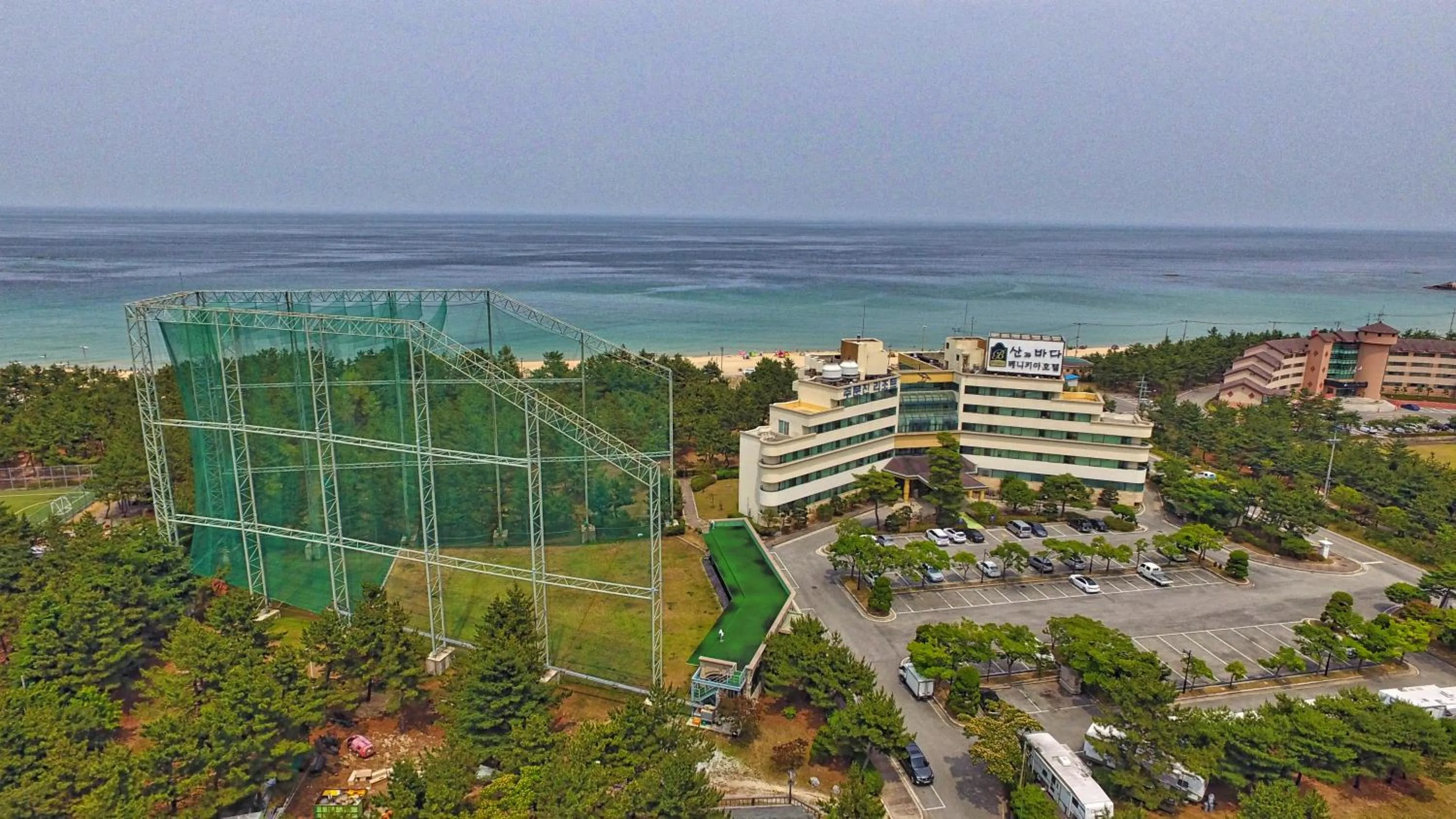 Property building in BENIKEA San&Bada Jumunjin Resort