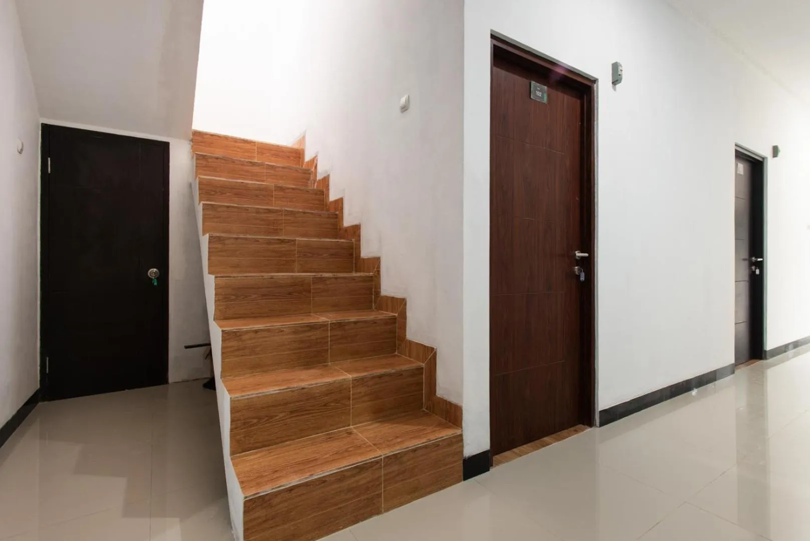 Facade/entrance in RedDoorz Plus near Trans Studio Cibubur 2