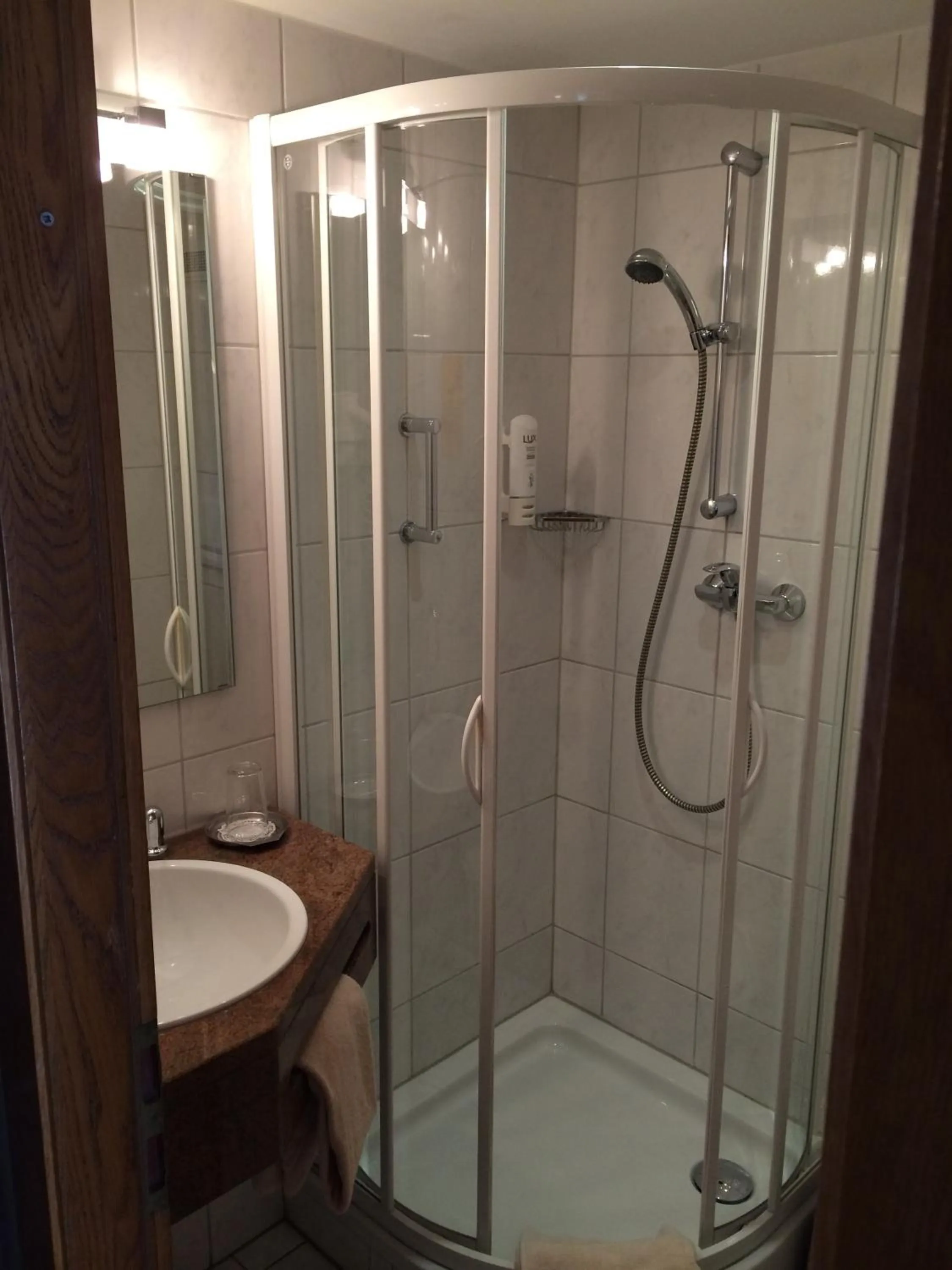 Shower in Hotel Neumayr