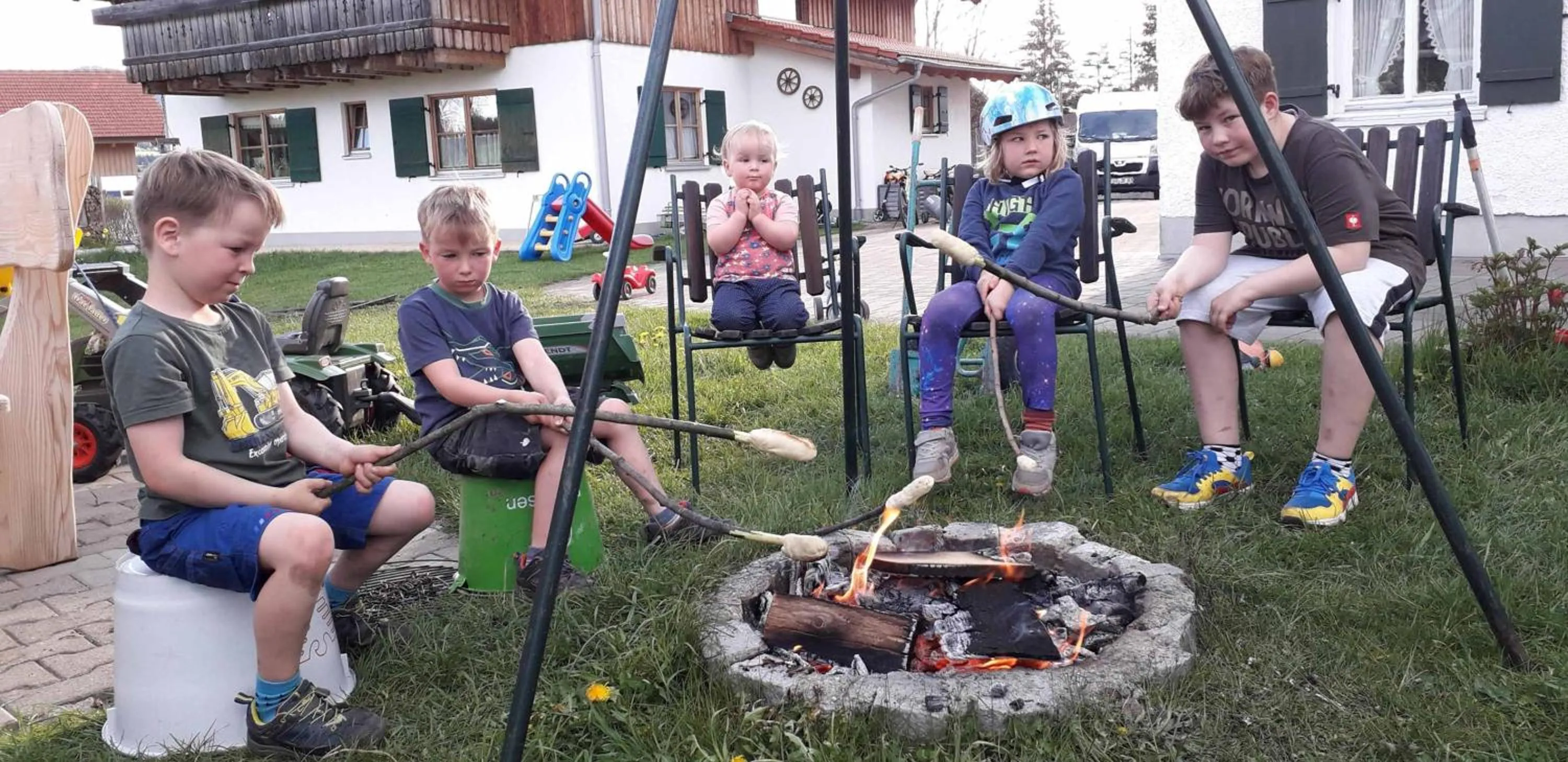 People in Veiter-Hof