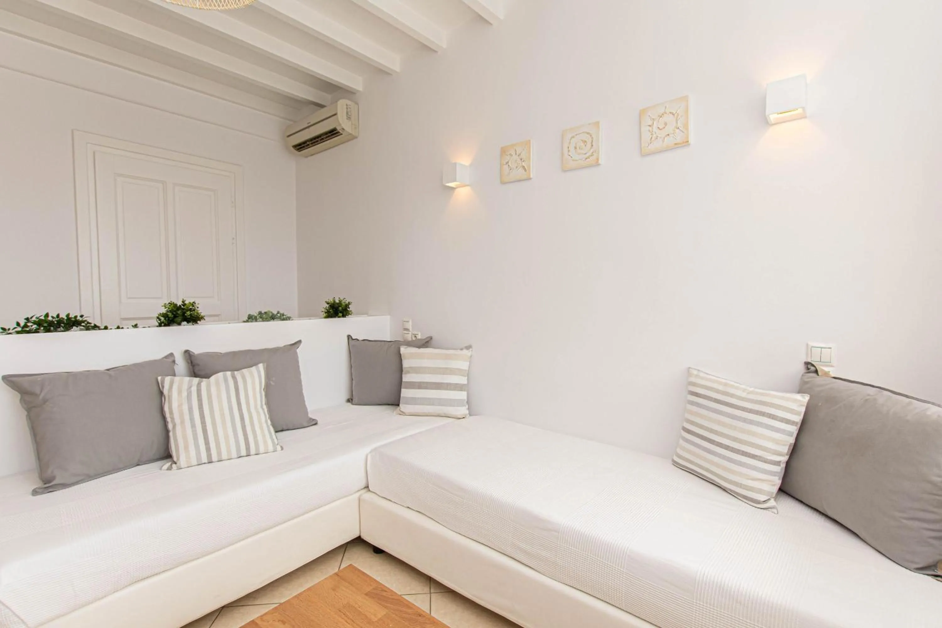 Seating area in Overview Mykonos Apartments