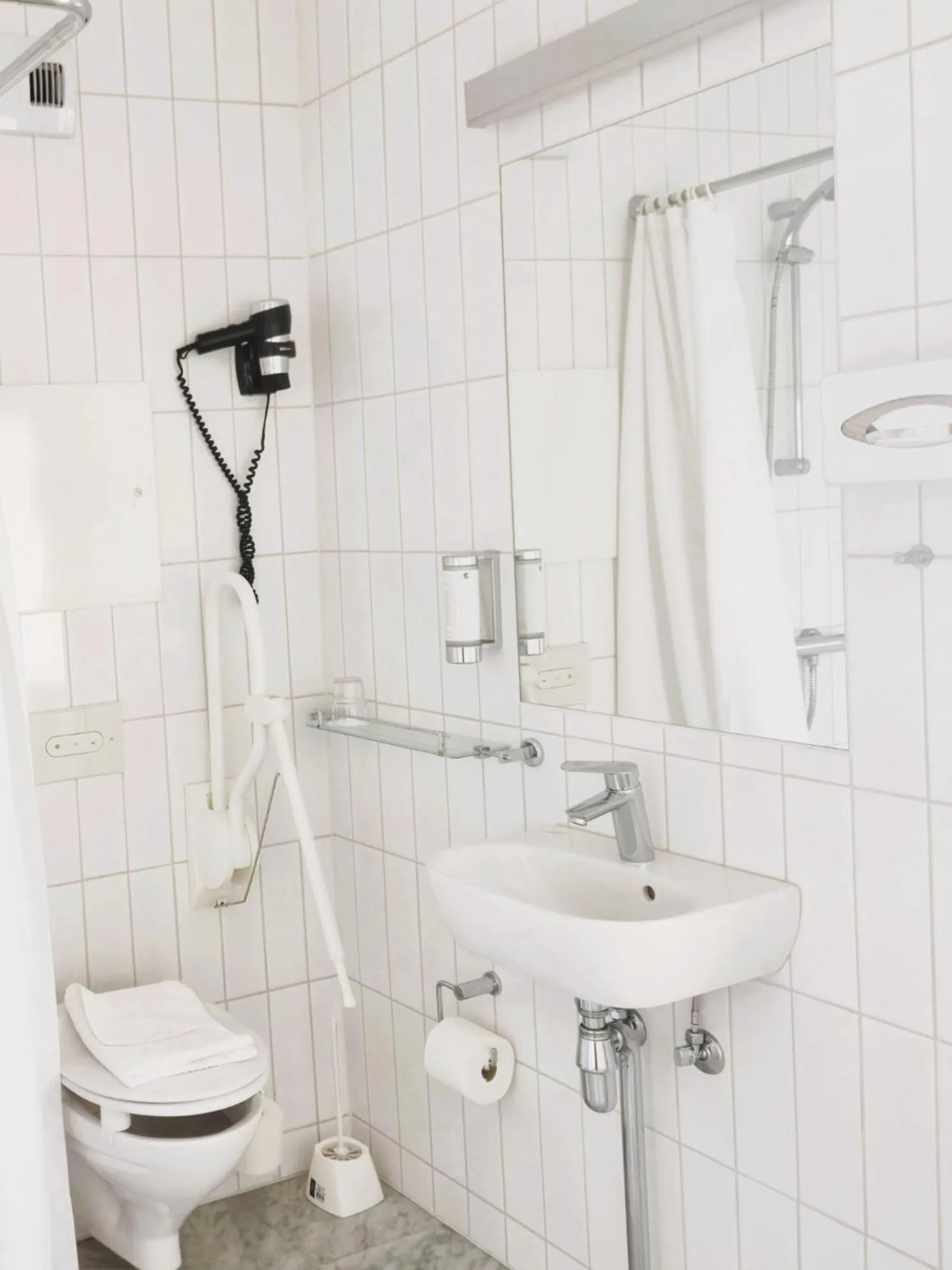 Bathroom in Hotel Hans Egede