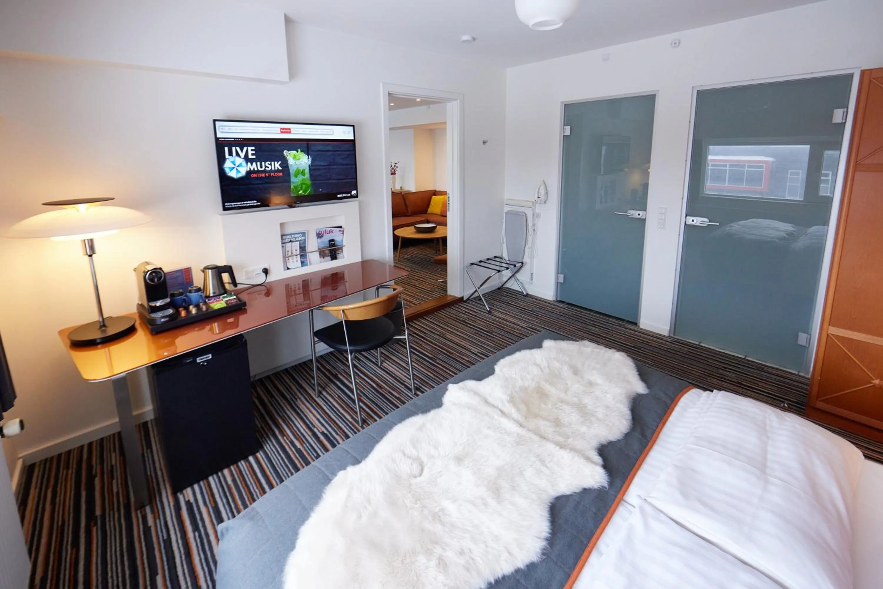 Bedroom, Bed in Hotel Hans Egede