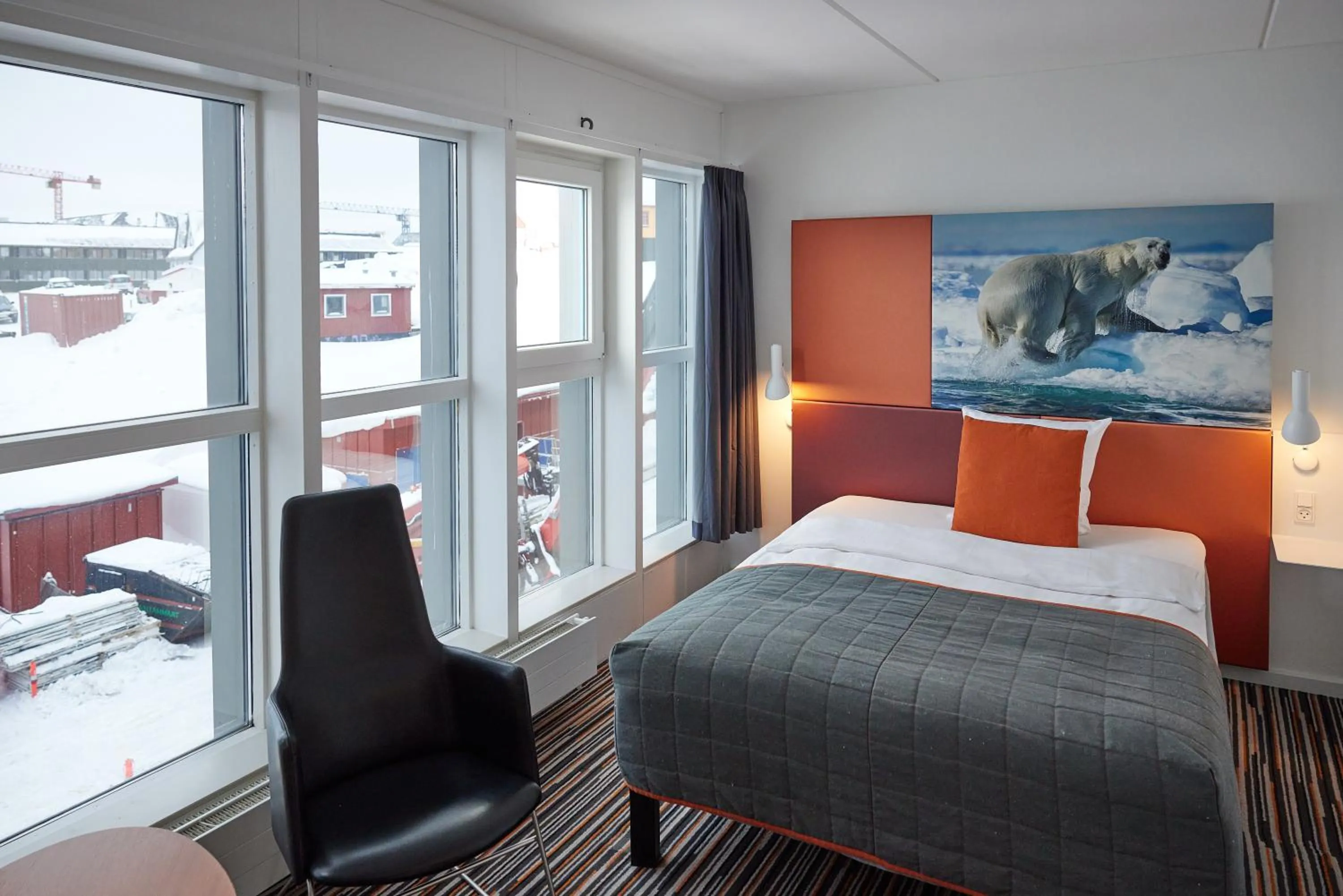 Living room, Bed in Hotel Hans Egede