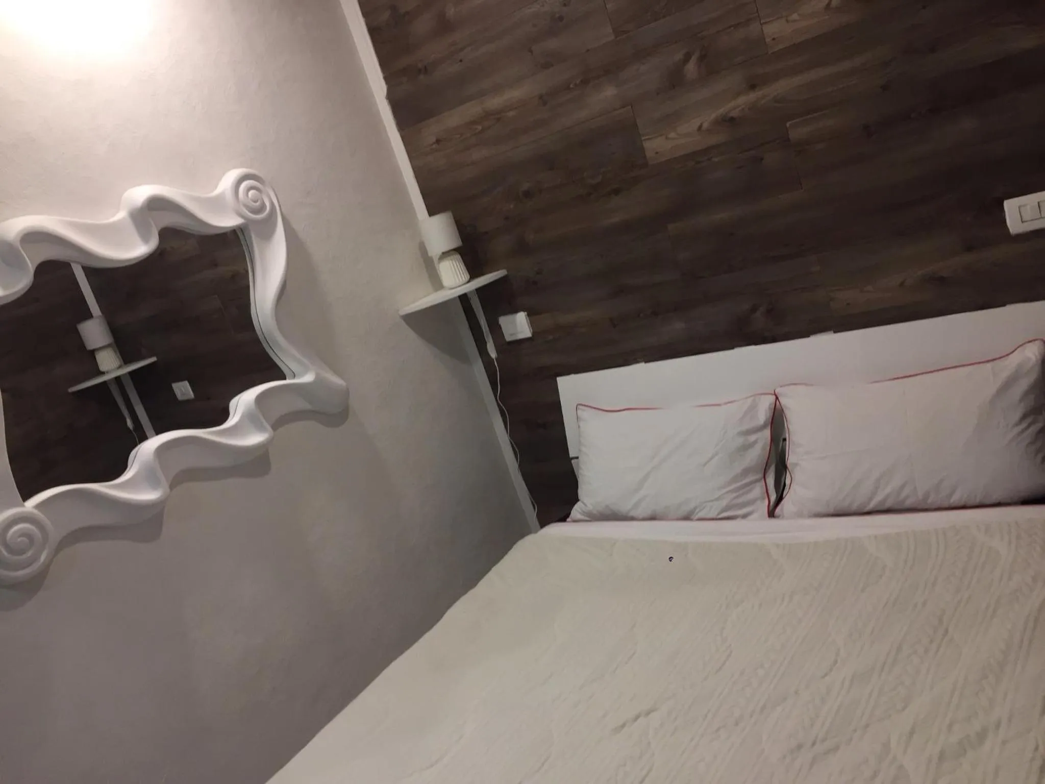 Bedroom, Bed in B & Baichin