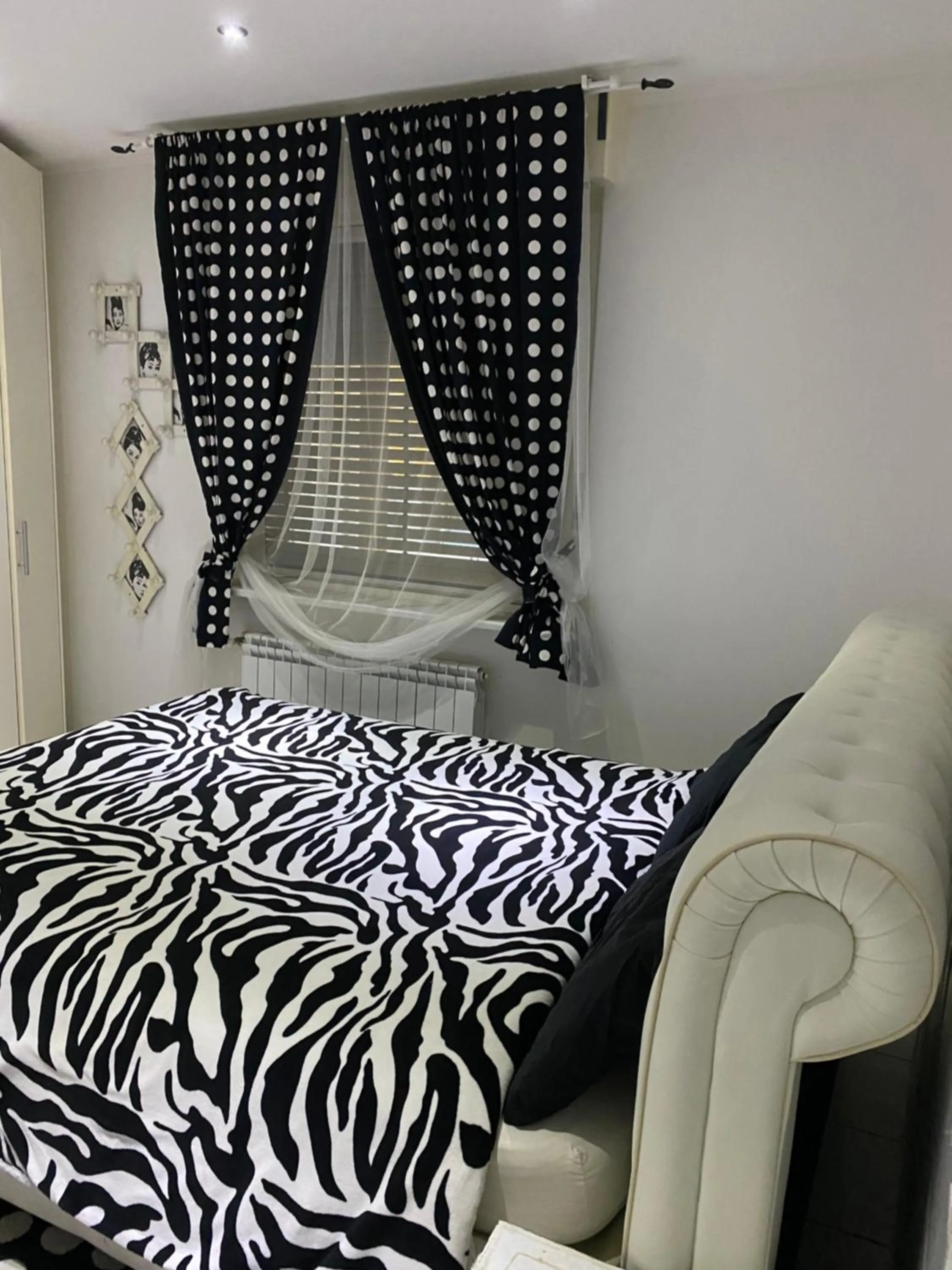 Photo of the whole room, Bed in B & Baichin