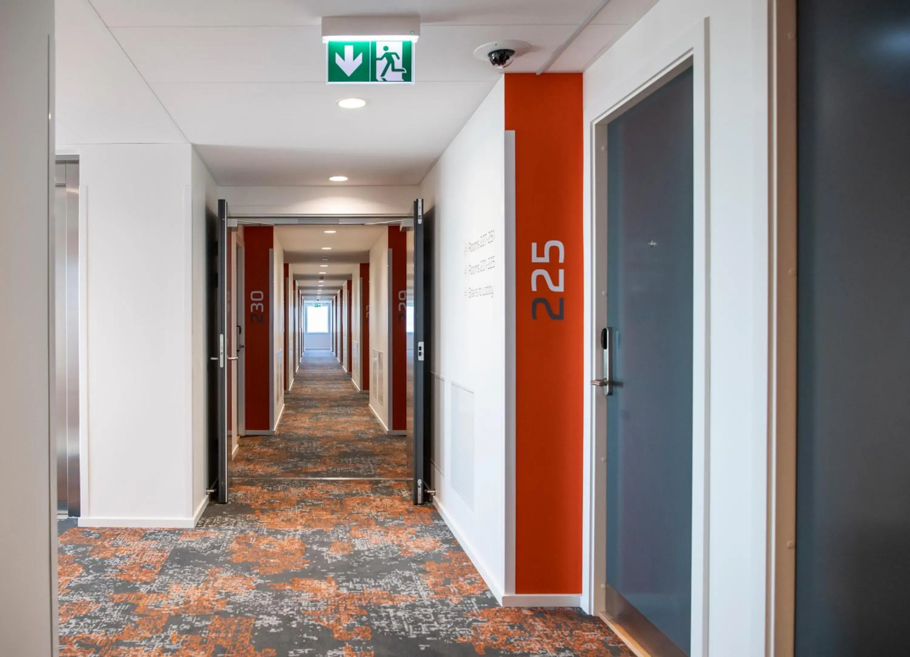 Property building in HHE Express Property building in HHE Express