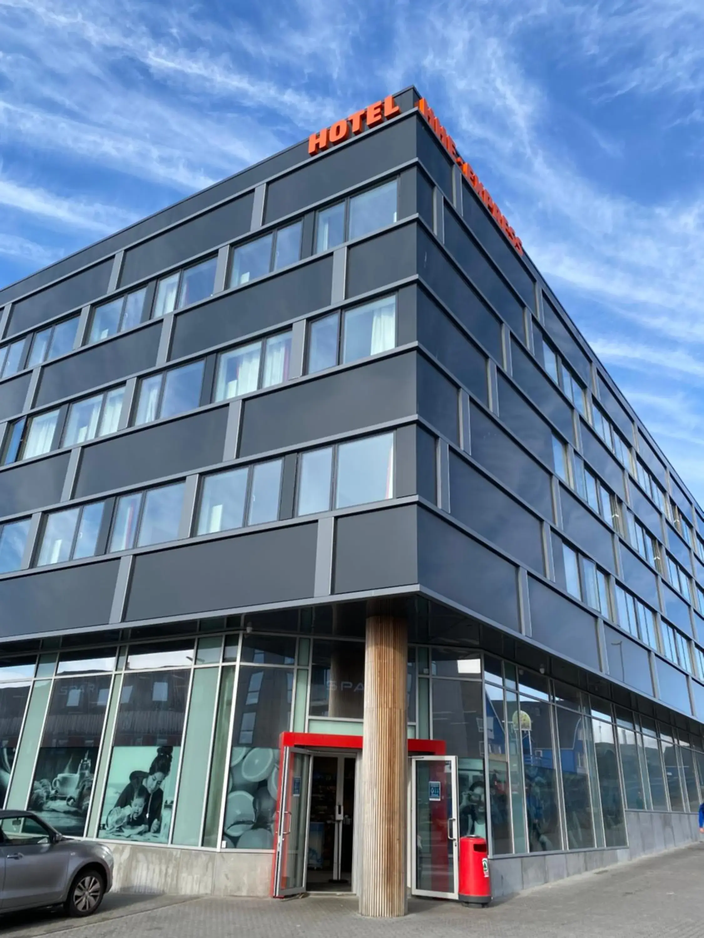 Property building in HHE Express Property building in HHE Express