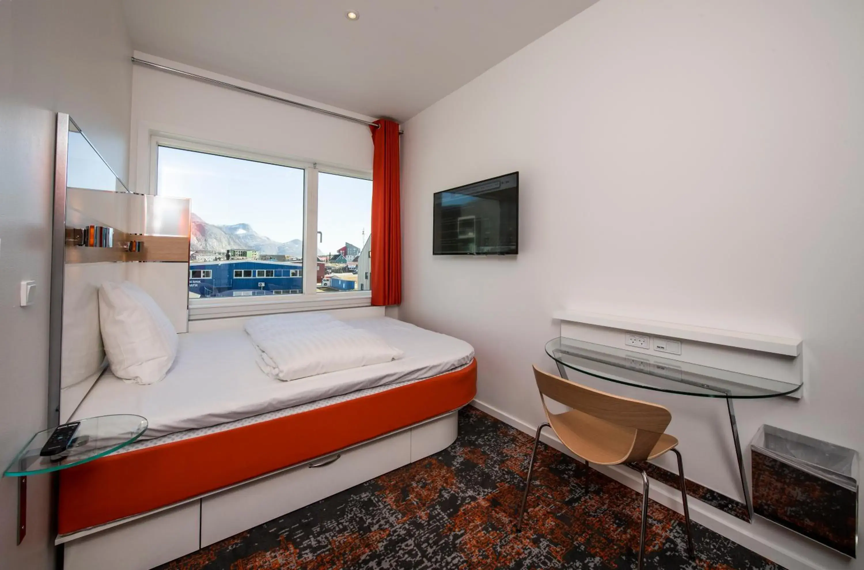 Bed in HHE Express Bed in HHE Express