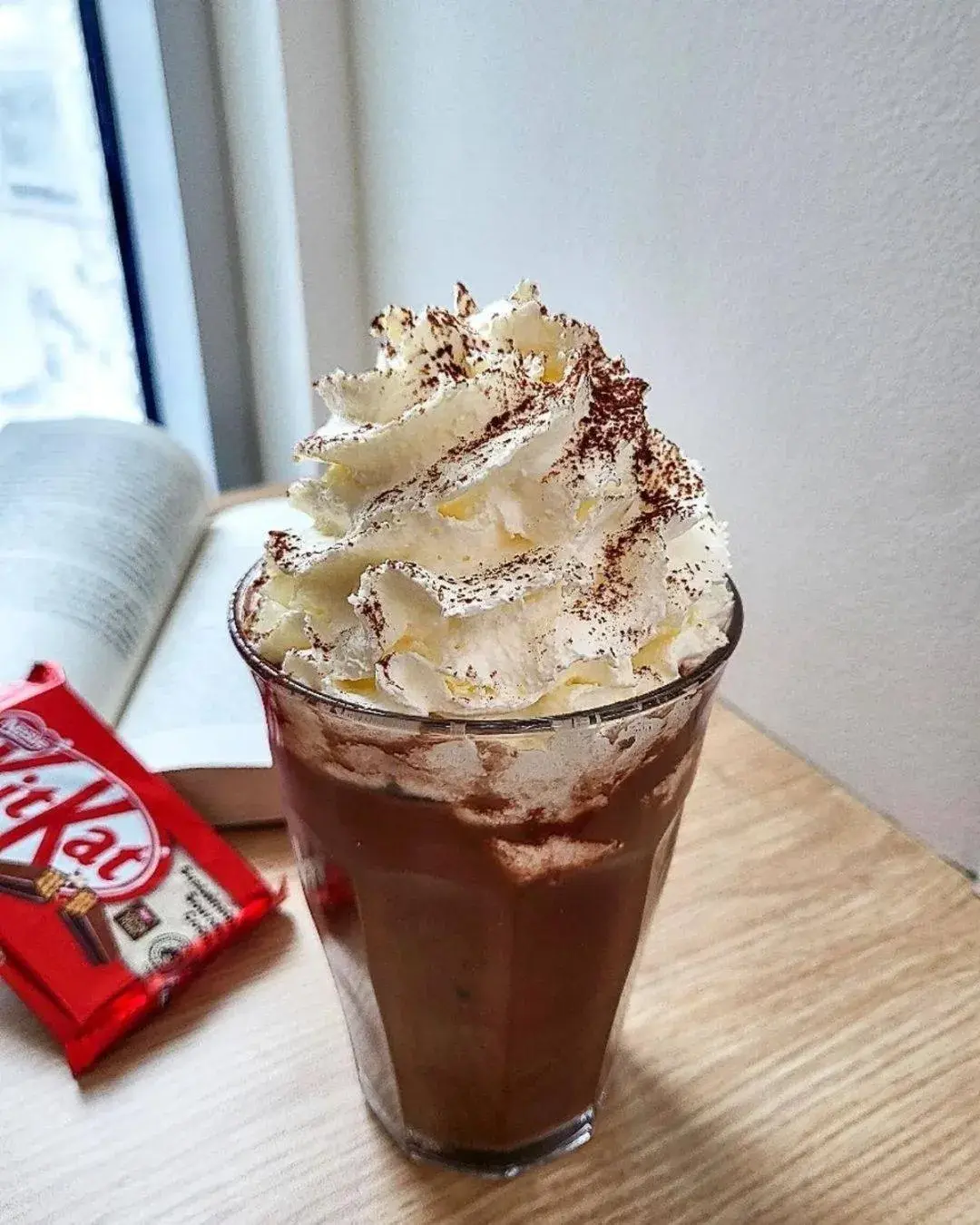 Food and drinks in HHE Express Food and drinks in HHE Express