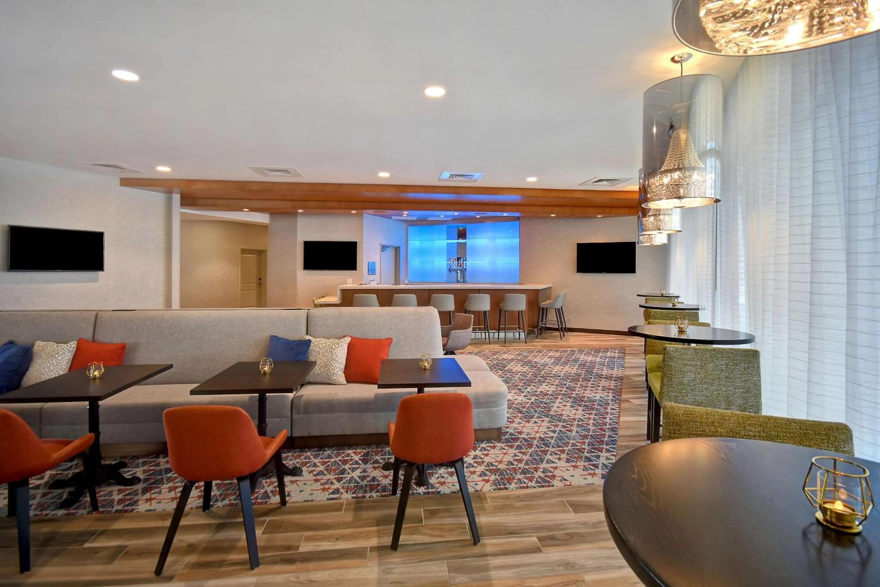 Lounge or bar in Hampton Inn & Suites Las Vegas Convention Center - No Resort Fee