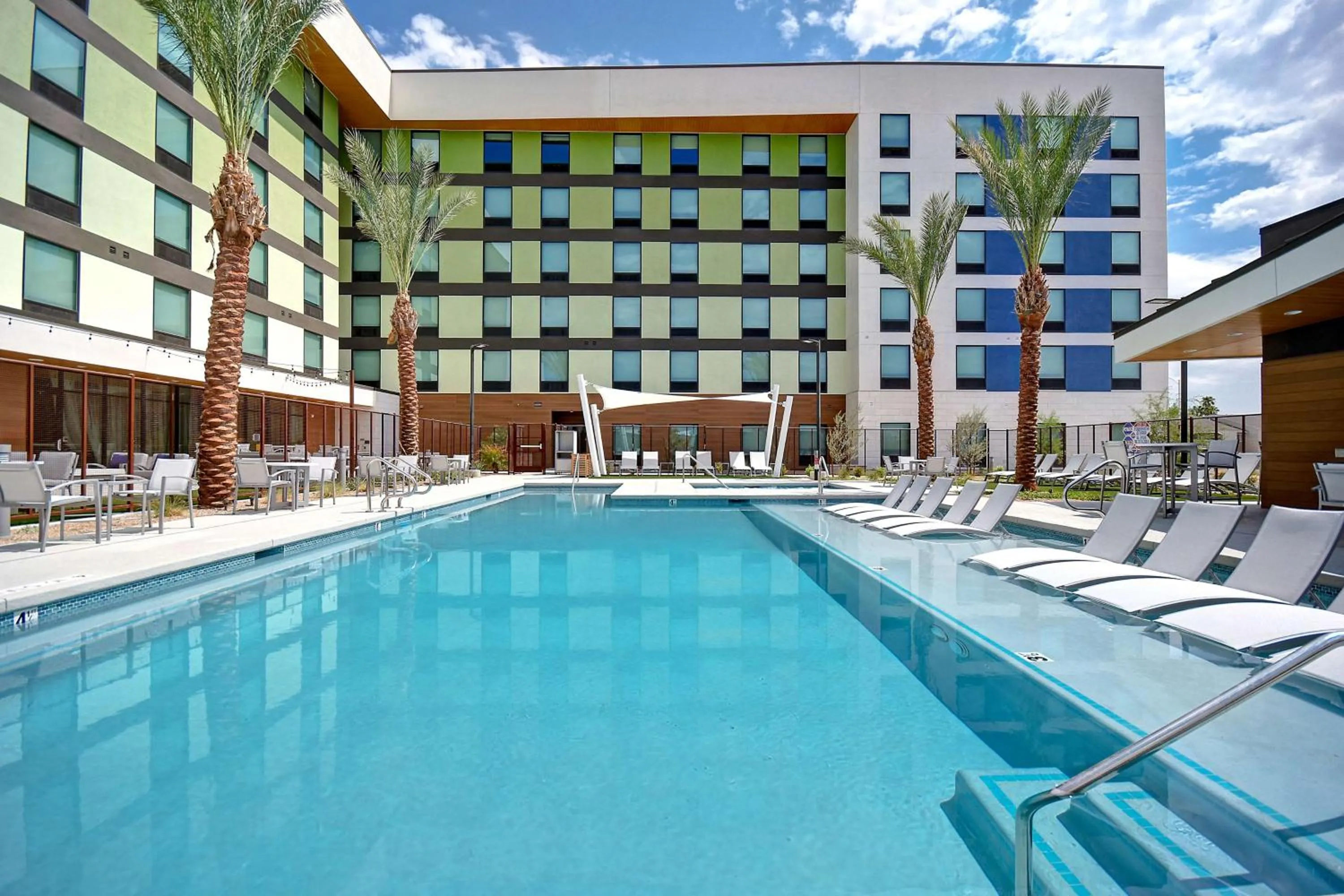 Pool view in Hampton Inn & Suites Las Vegas Convention Center - No Resort Fee