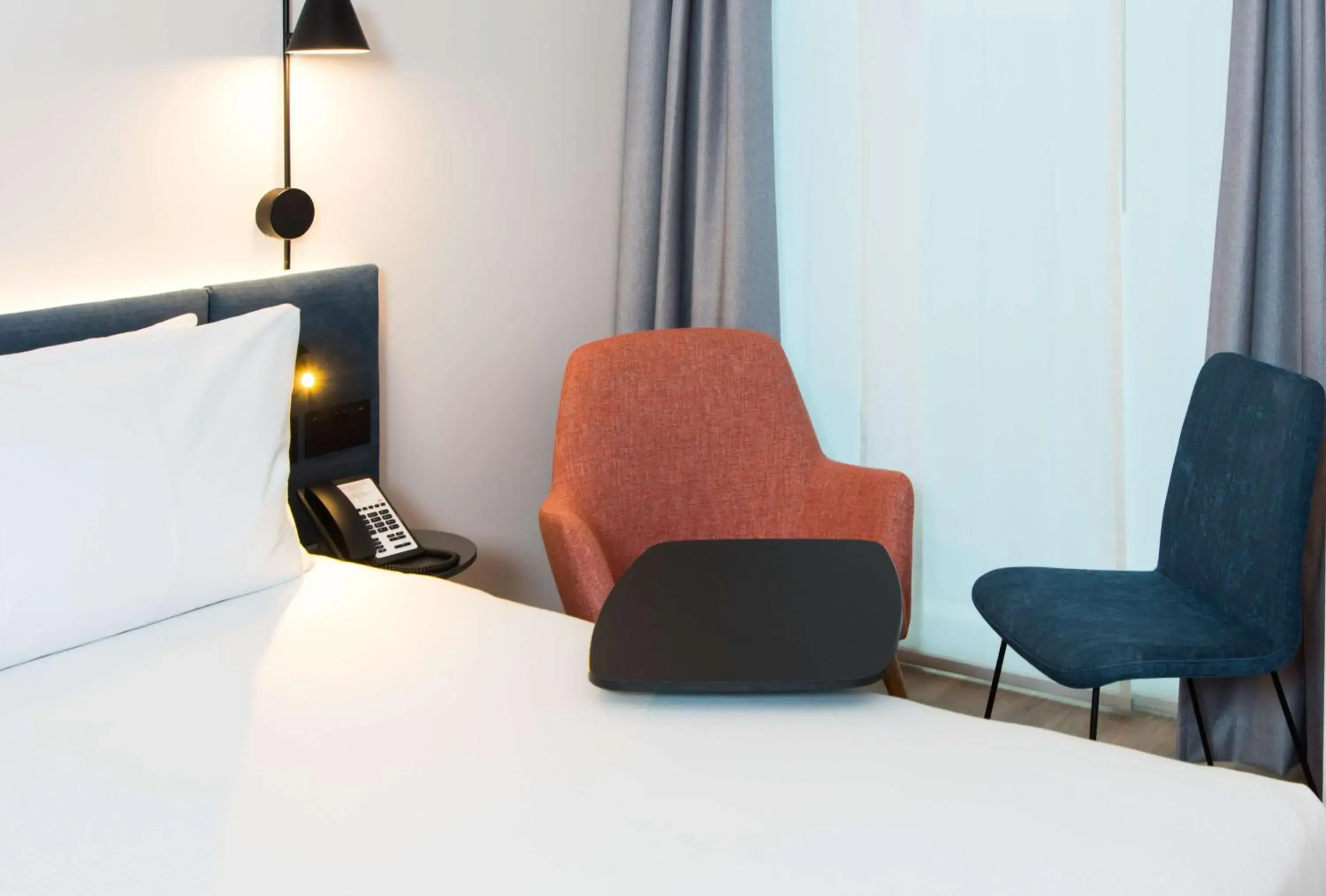 Bed in Hampton by Hilton London Park Royal Bed in Hampton by Hilton London Park Royal