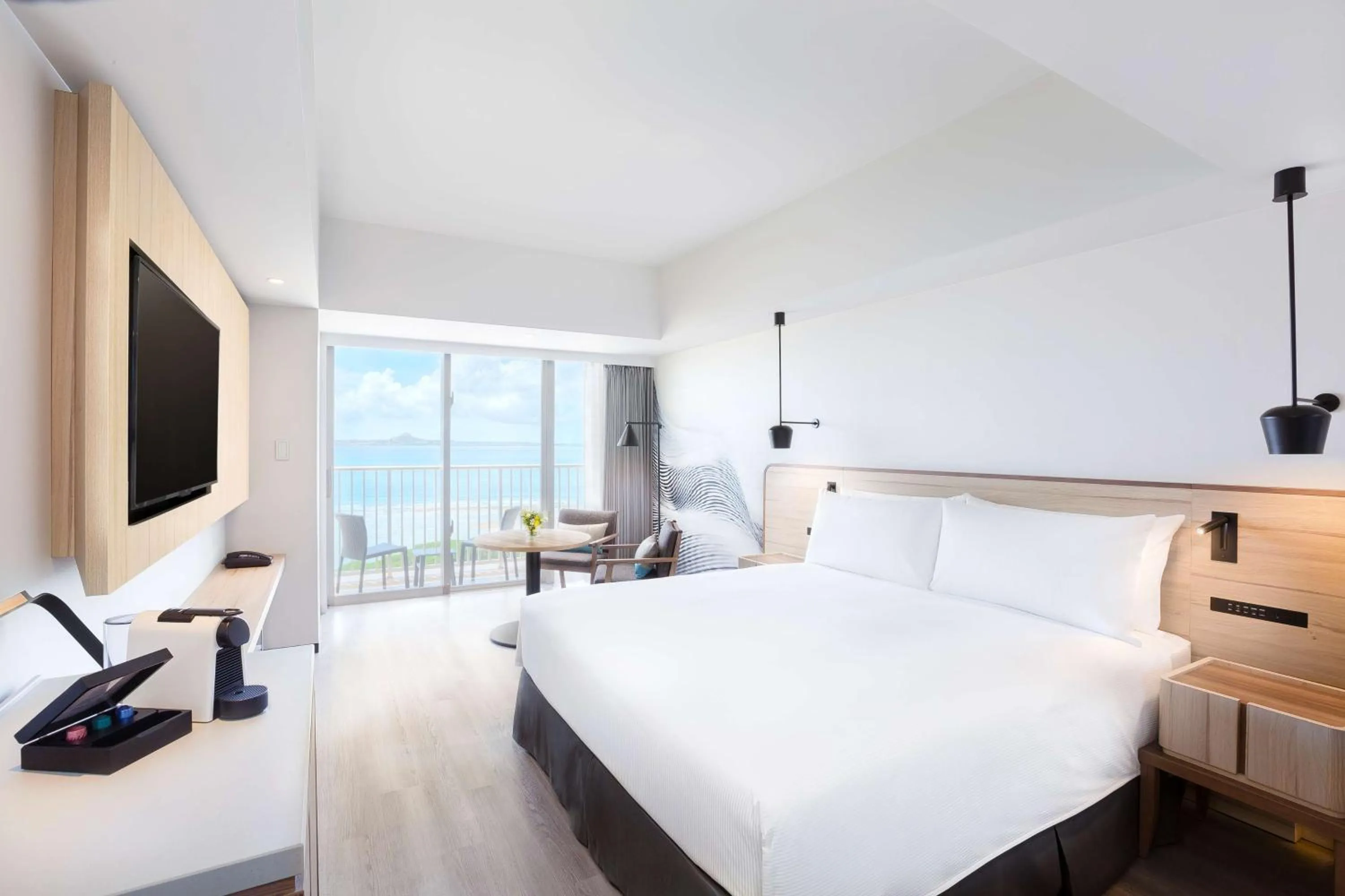 Bed in Hilton Okinawa Sesoko Resort