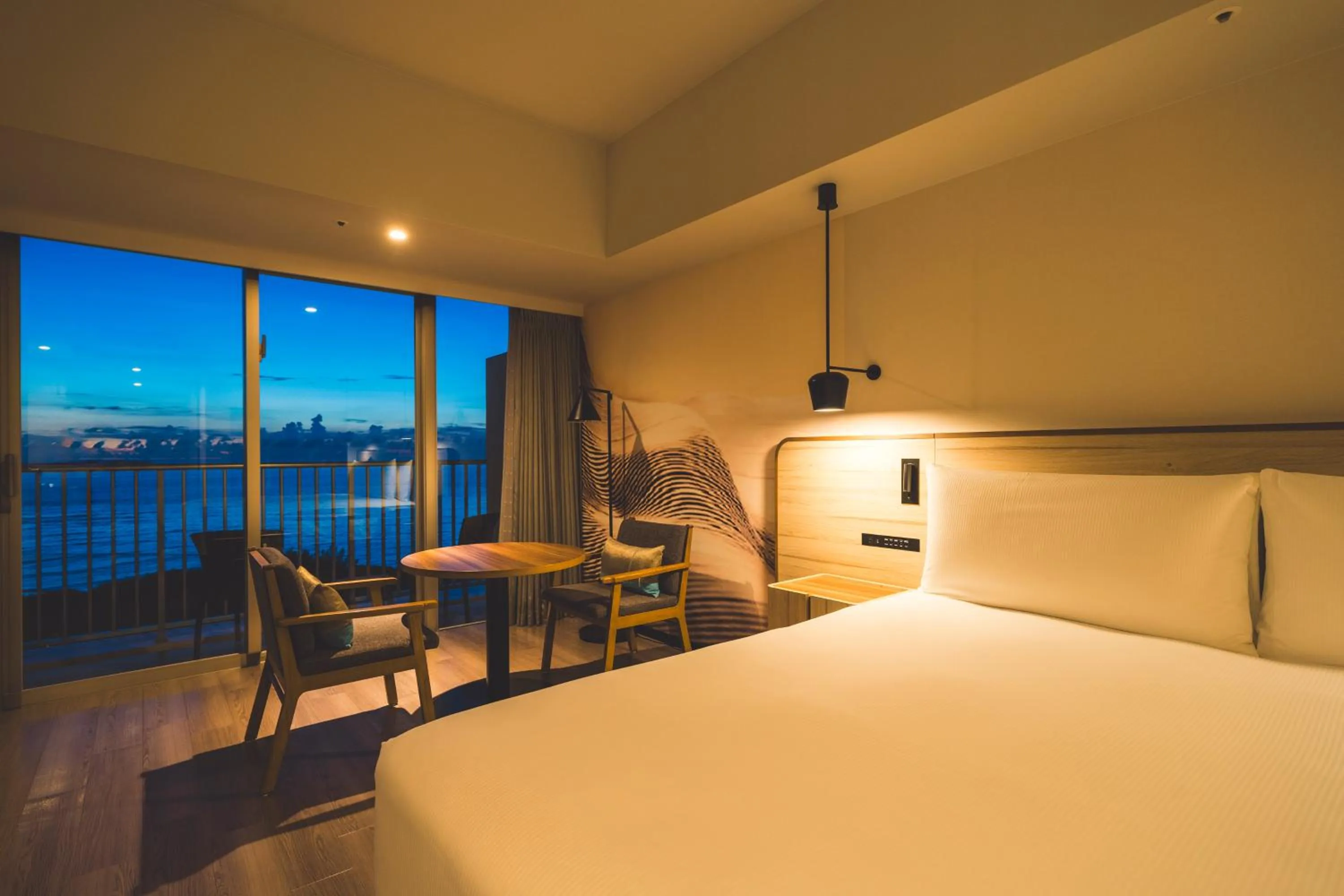 View (from property/room), Bed in Hilton Okinawa Sesoko Resort