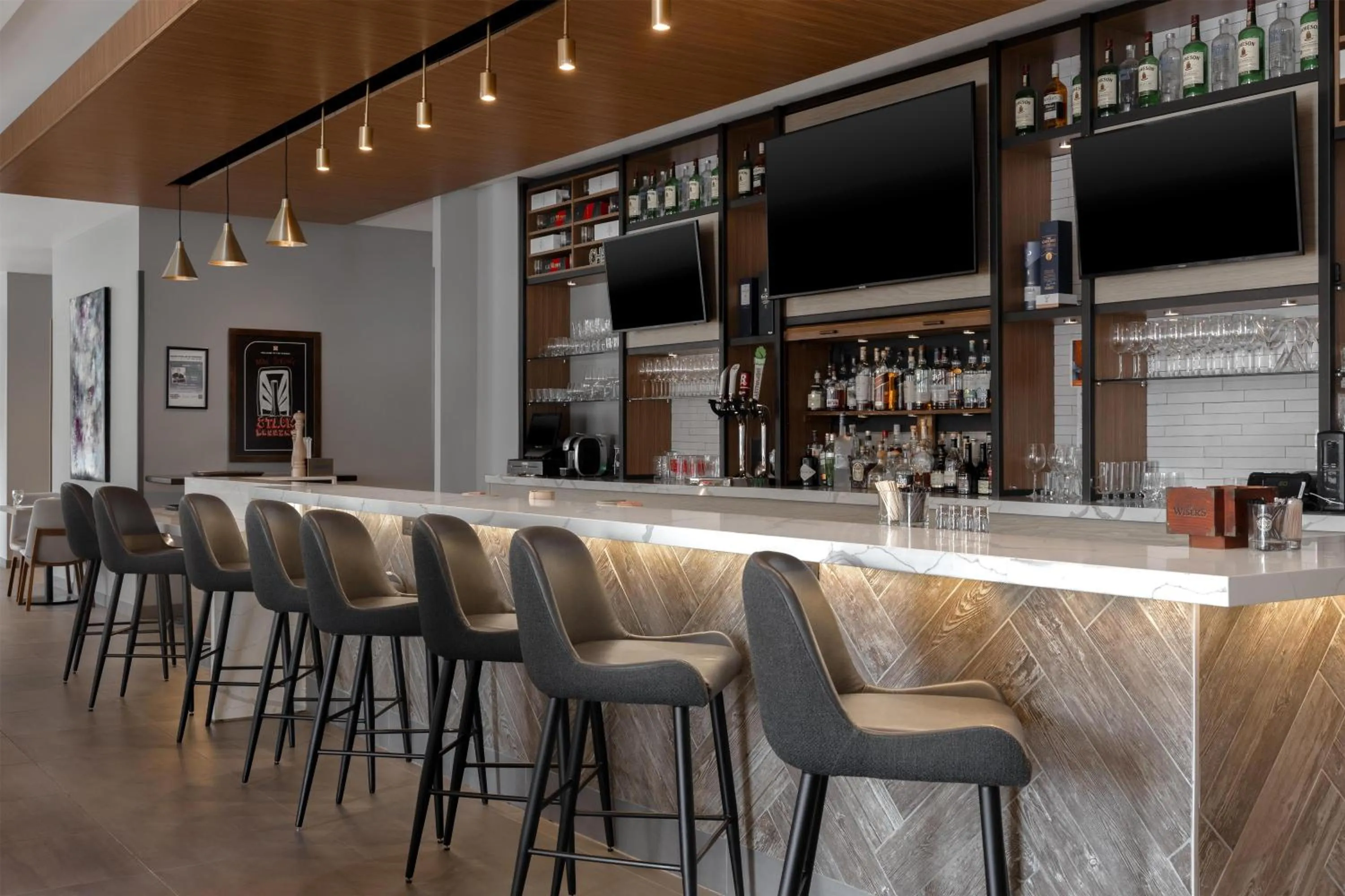 Lounge or bar in Hilton Garden Inn Sudbury, Ontario, Canada