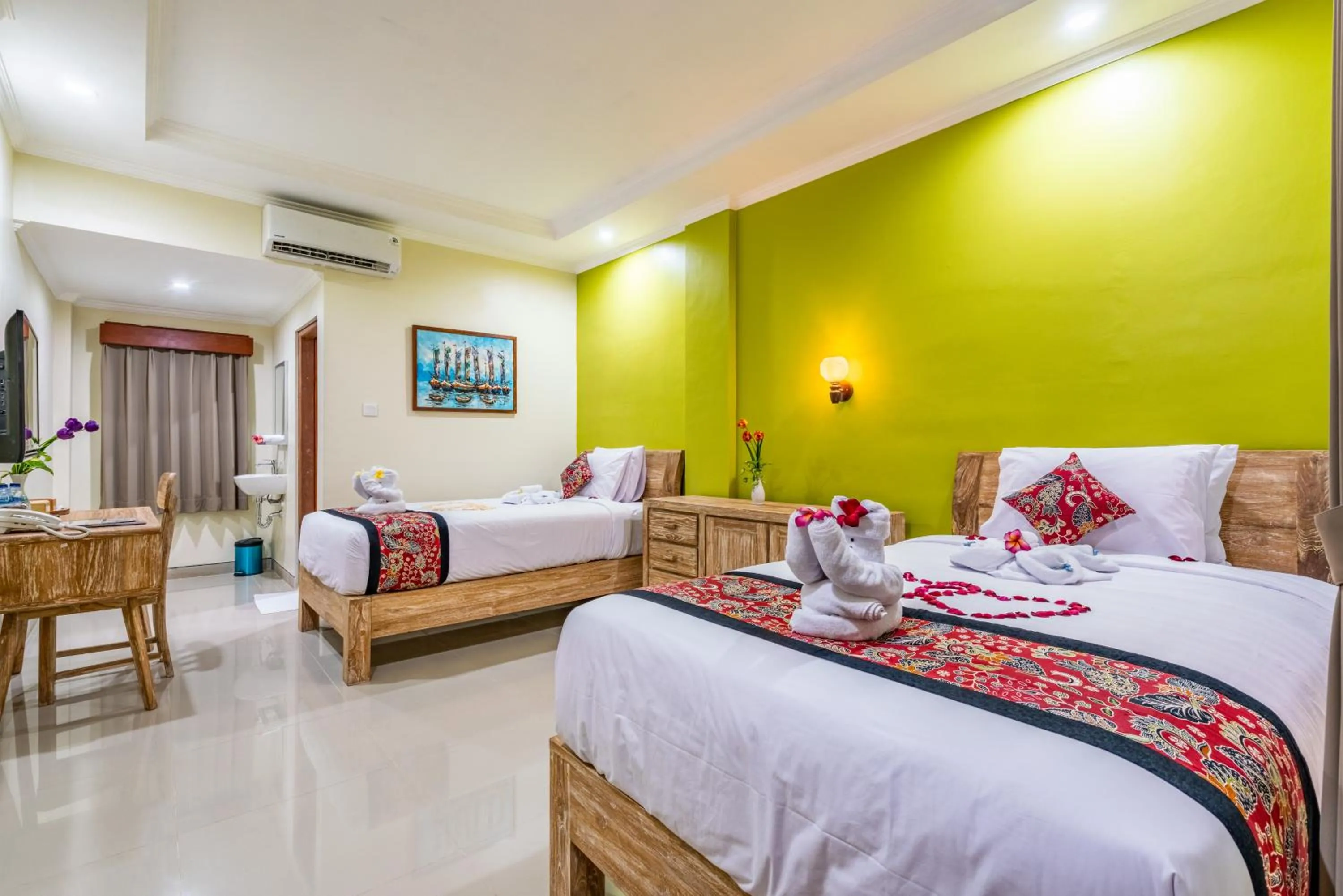 Bed in Mejore Beach Hotel