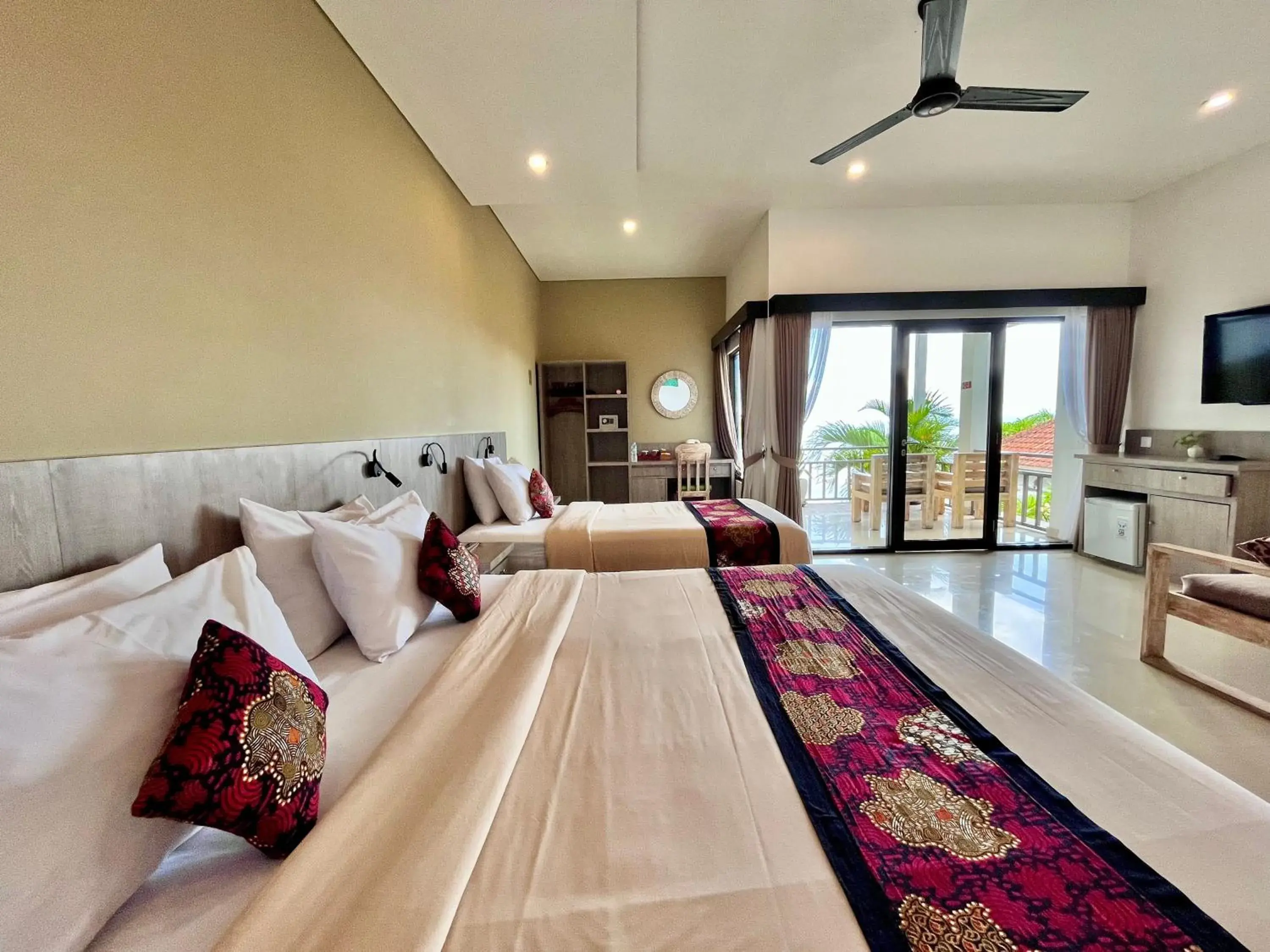 Family Suite in Mejore Beach Hotel Family Suite in Mejore Beach Hotel