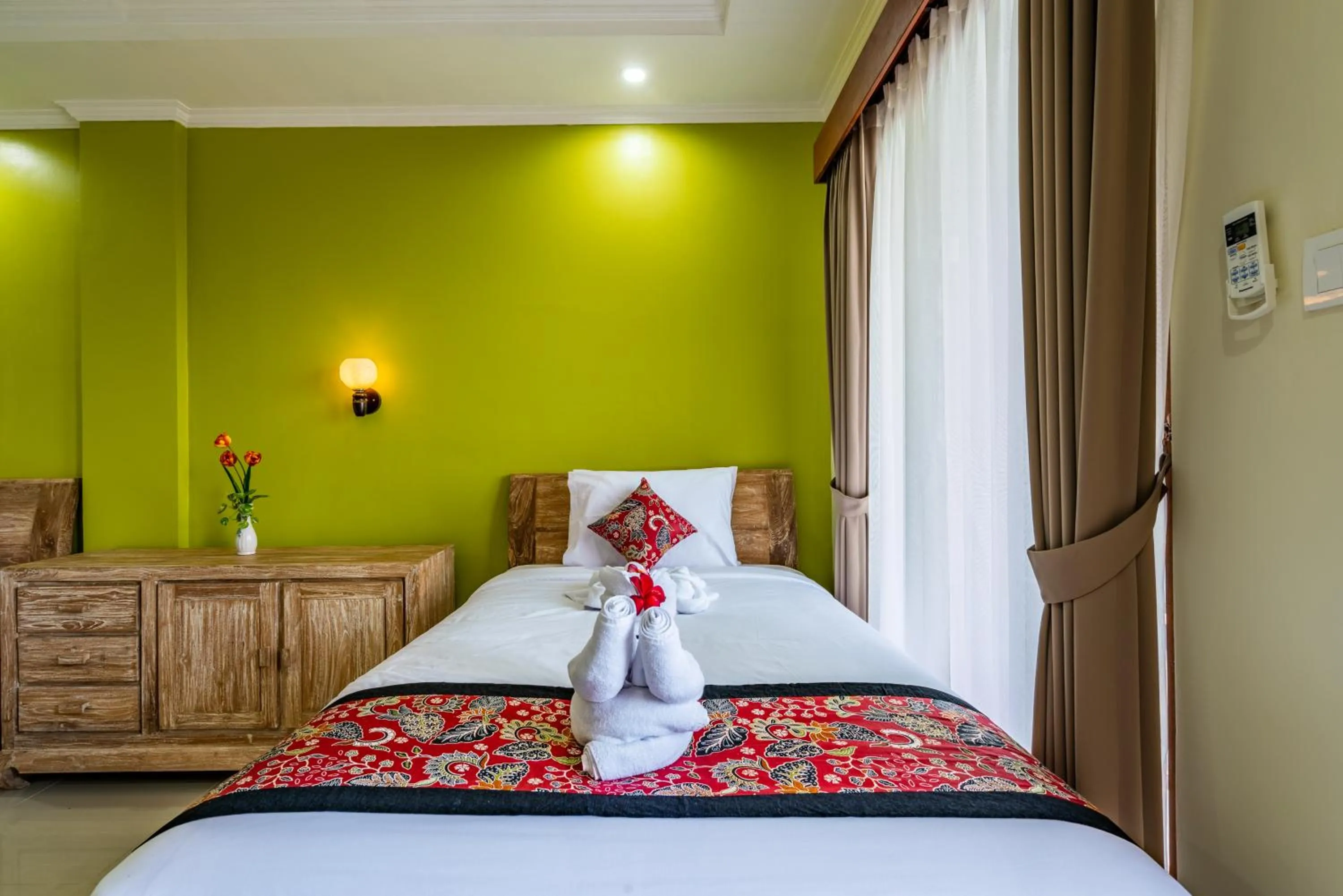 Bed in Mejore Beach Hotel