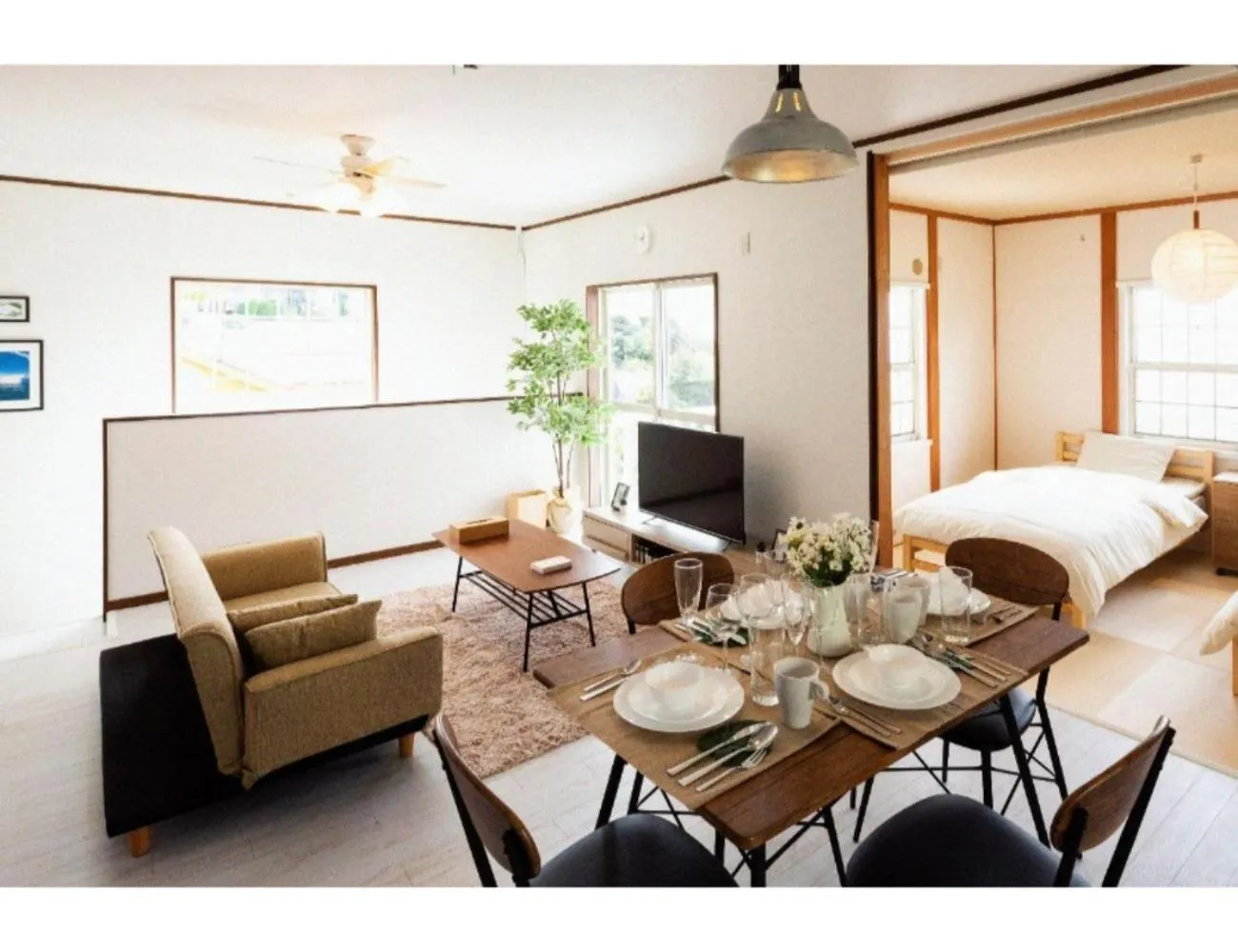Dining area, Bed in ANJIN Stay Awaji - Resort villa with ocean view & BBQ - Self Check-In Only