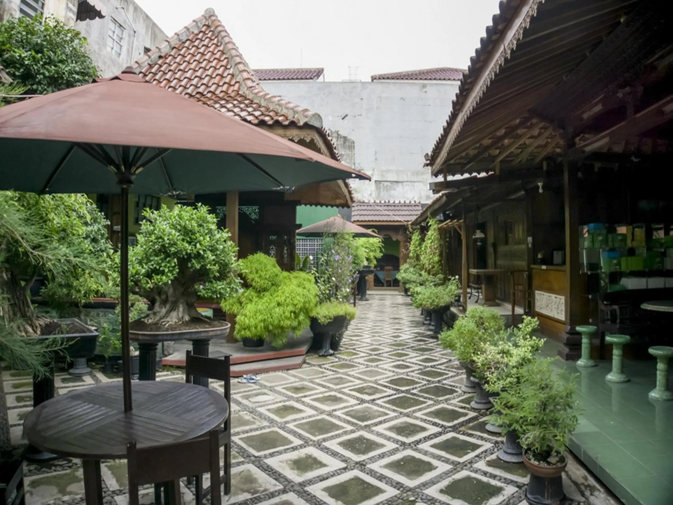 Property logo or sign in RedDoorz Syariah @ Lempuyangan