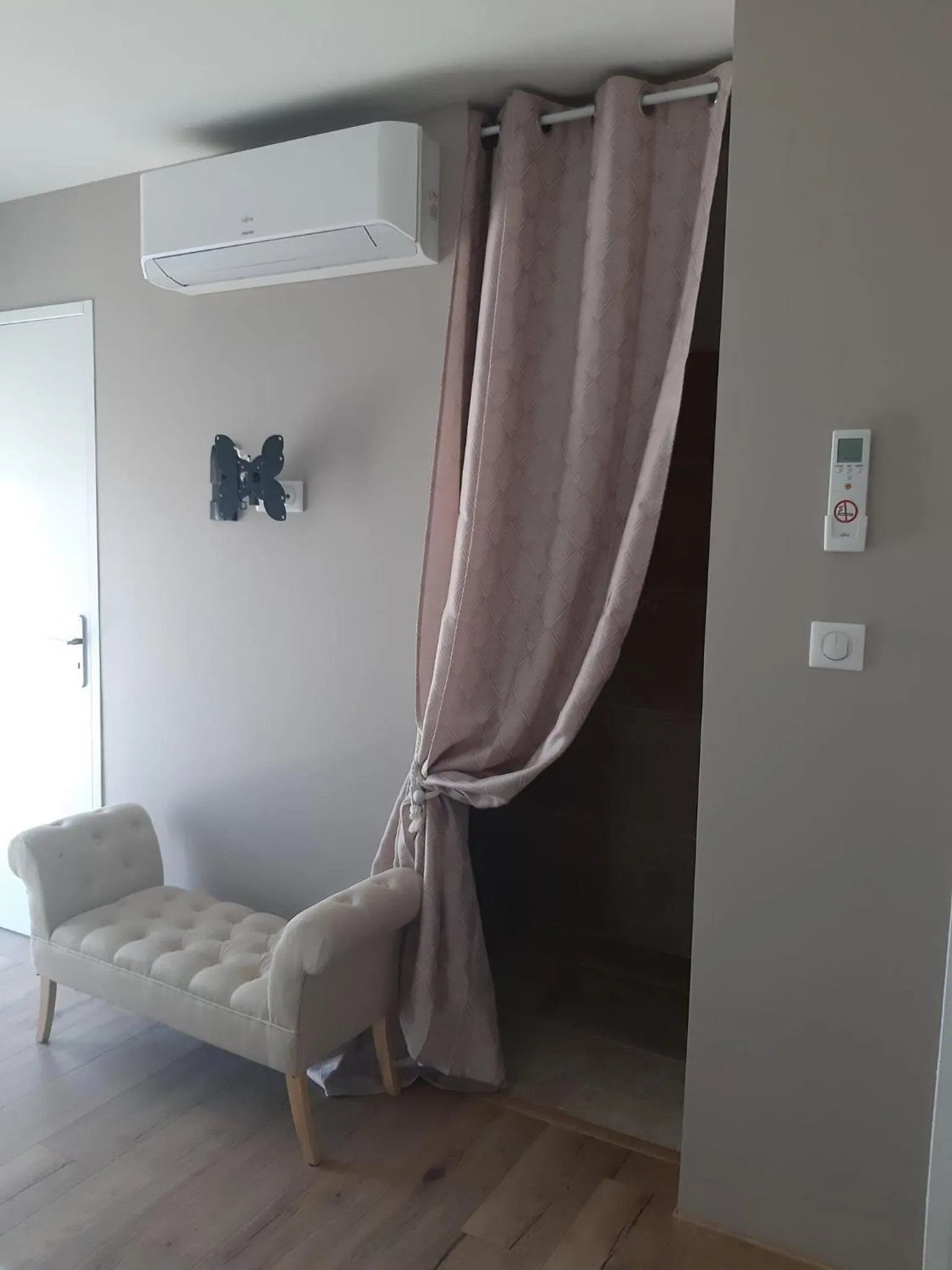 Bedroom in La Clé Du Maumont