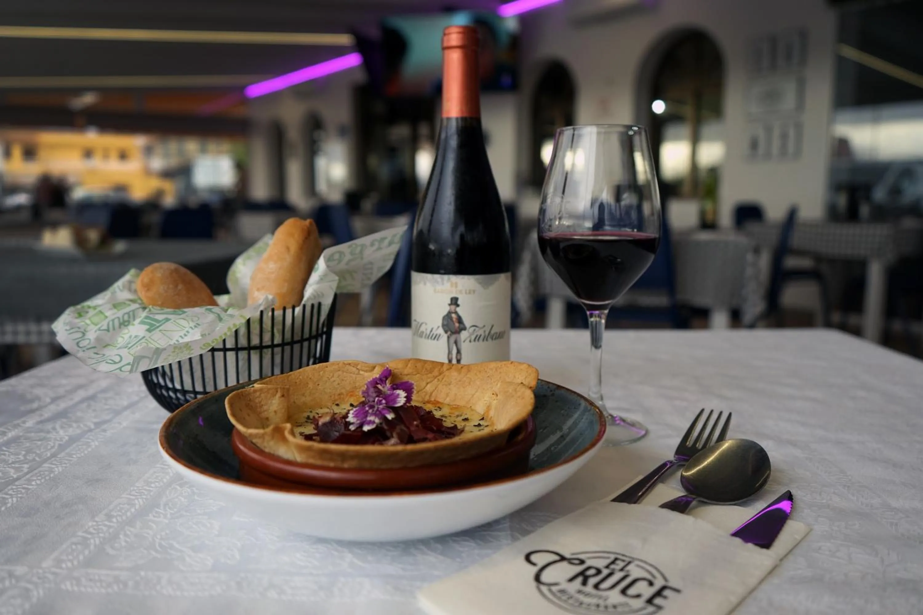 Restaurant/places to eat in Hotel El Cruce Chauchina