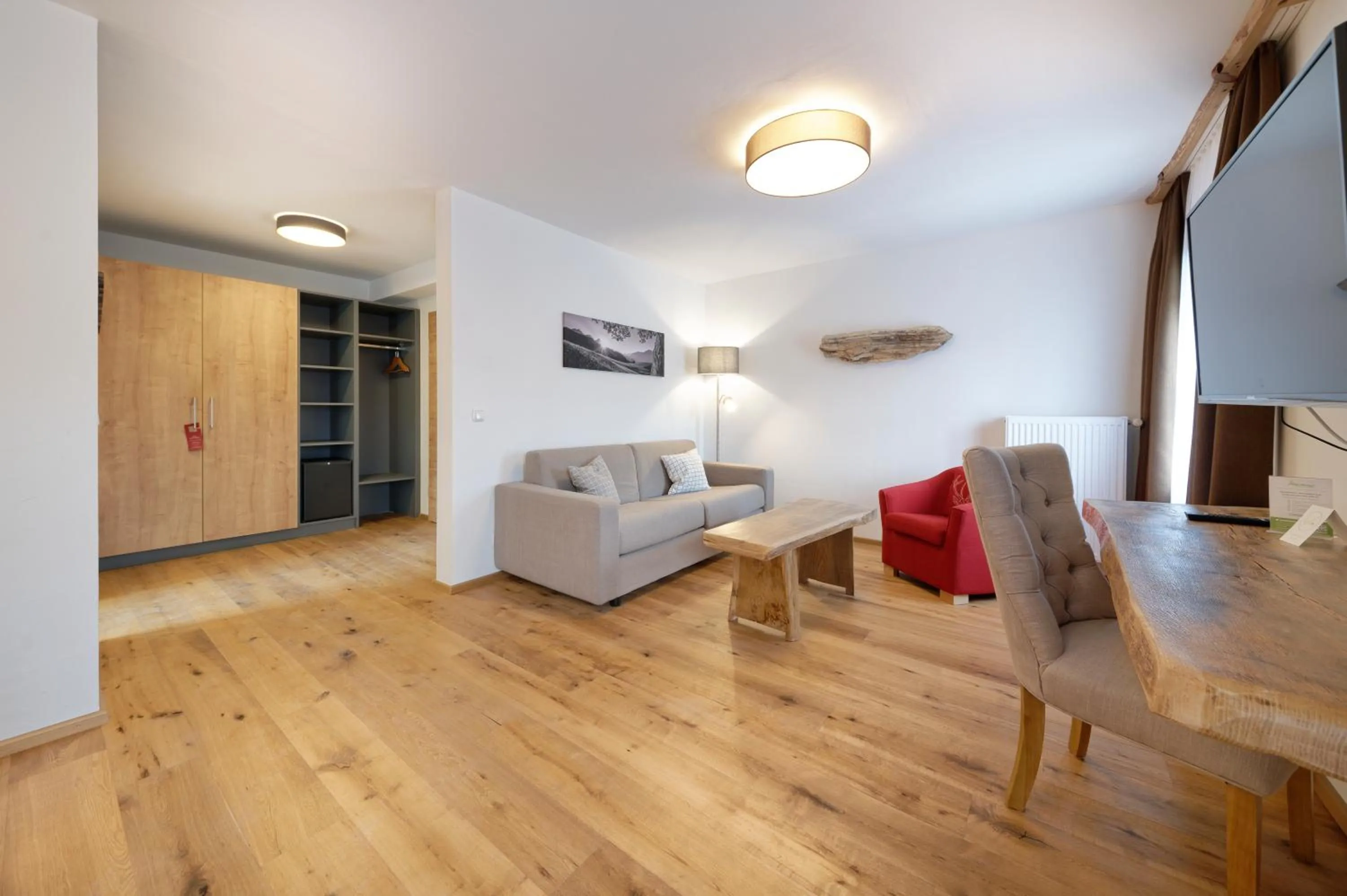 Photo of the whole room in Hotel garni Alpengruss