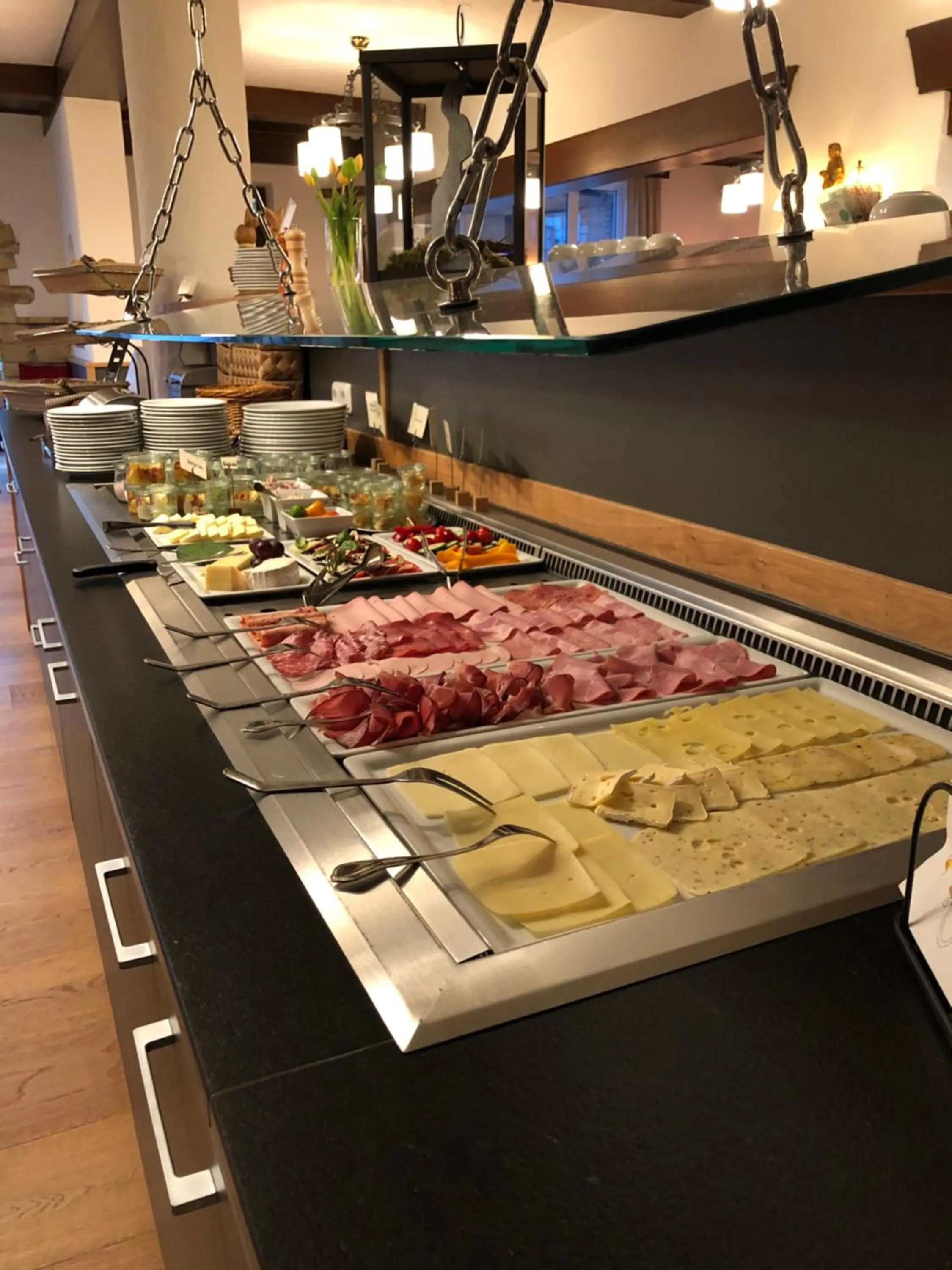 Breakfast in Hotel garni Alpengruss