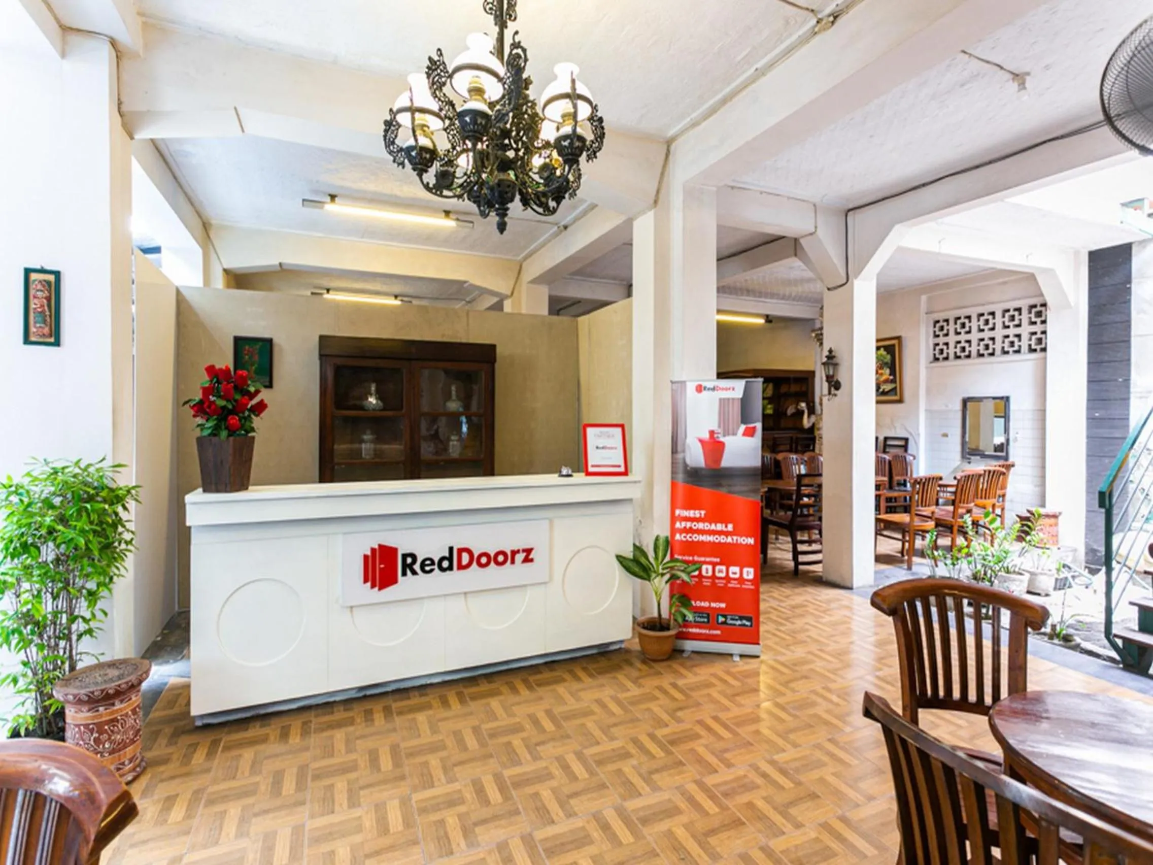 Lobby or reception in RedDoorz @ Urip Sumoharjo Solo