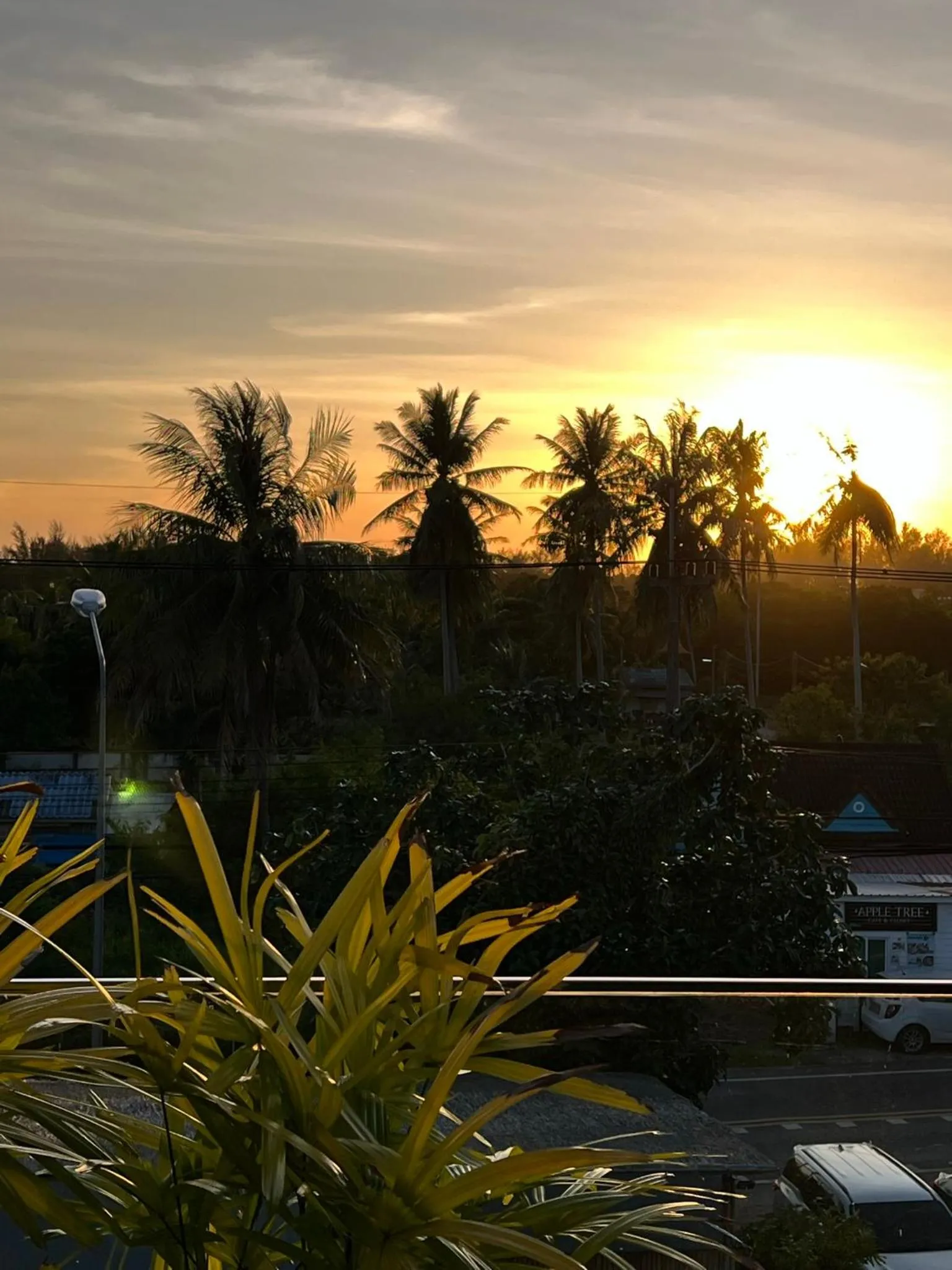 Wayla Villa@Maikhaobeach