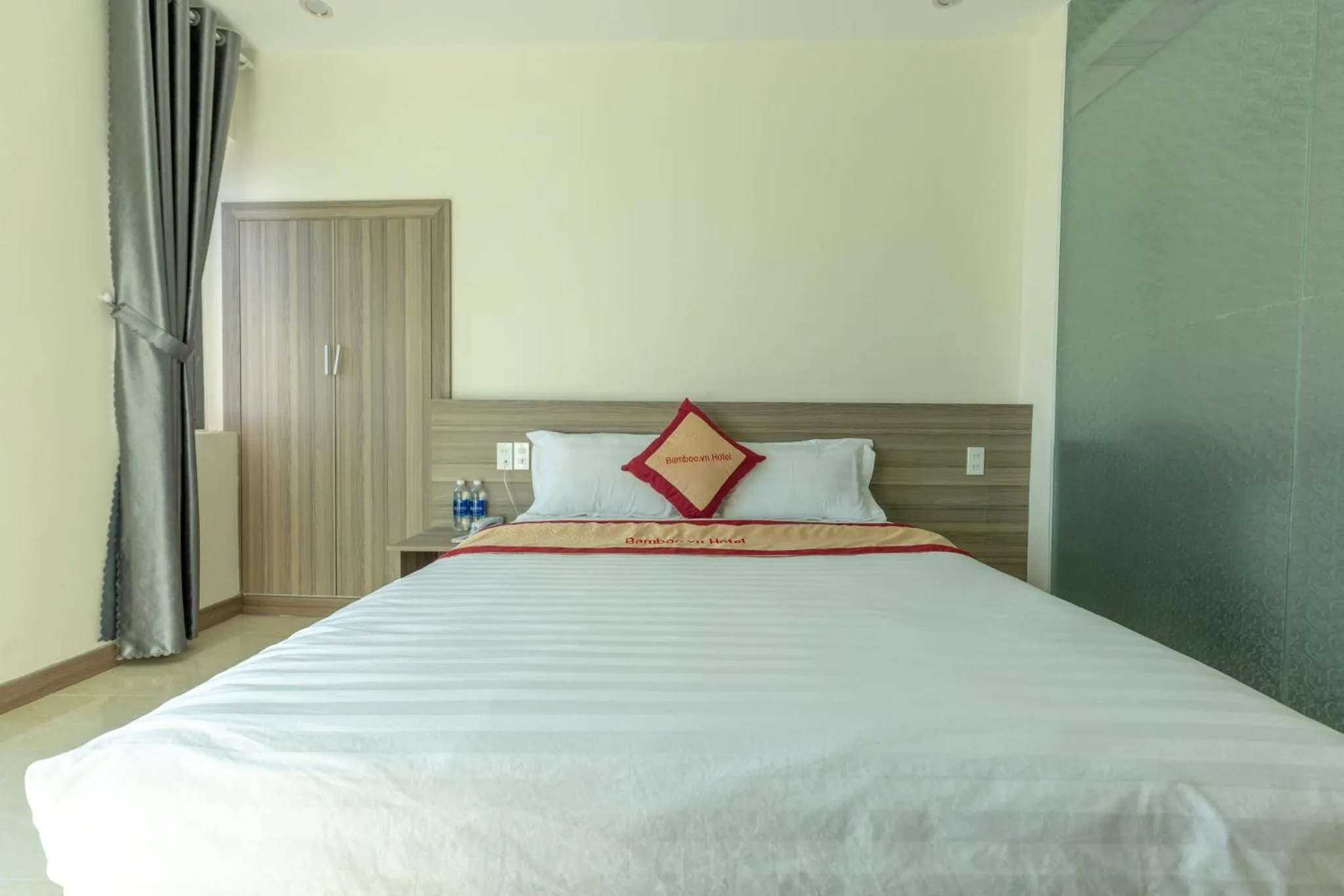 Bedroom, Bed in Bamboo Hotel