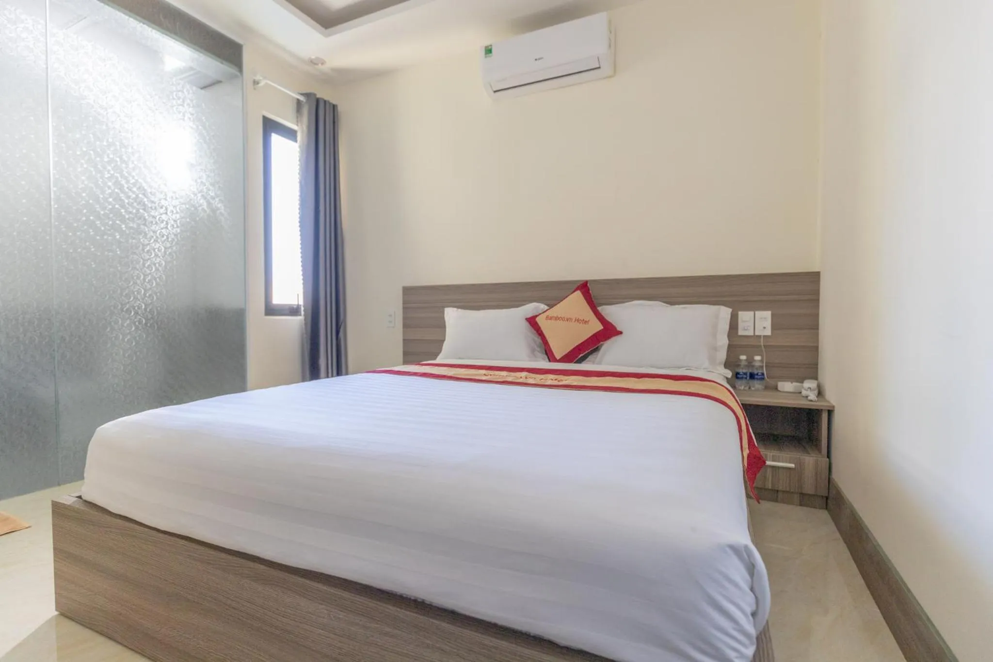 Bedroom, Bed in Bamboo Hotel