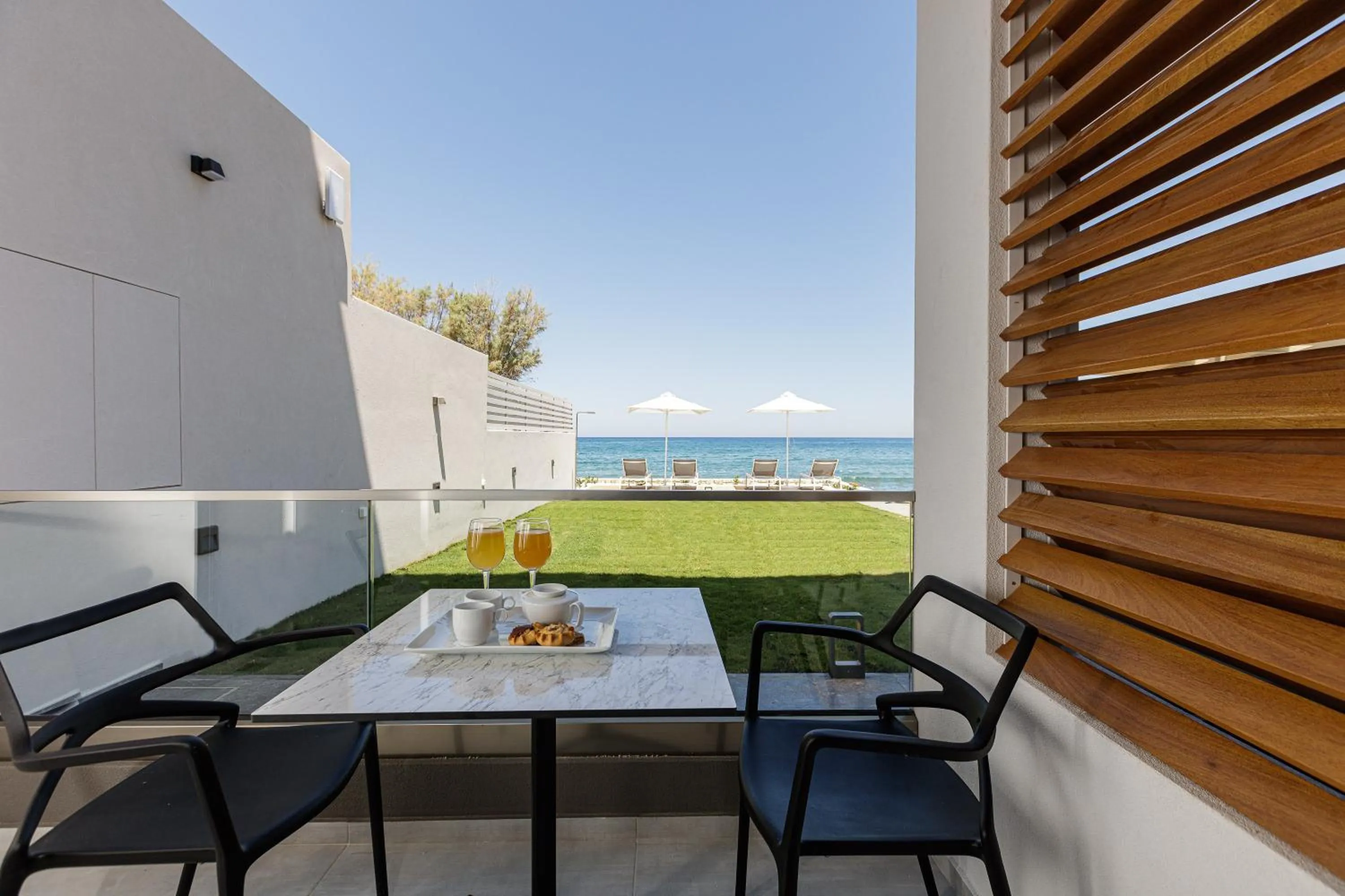Balcony/Terrace in North Coast Seaside Suites