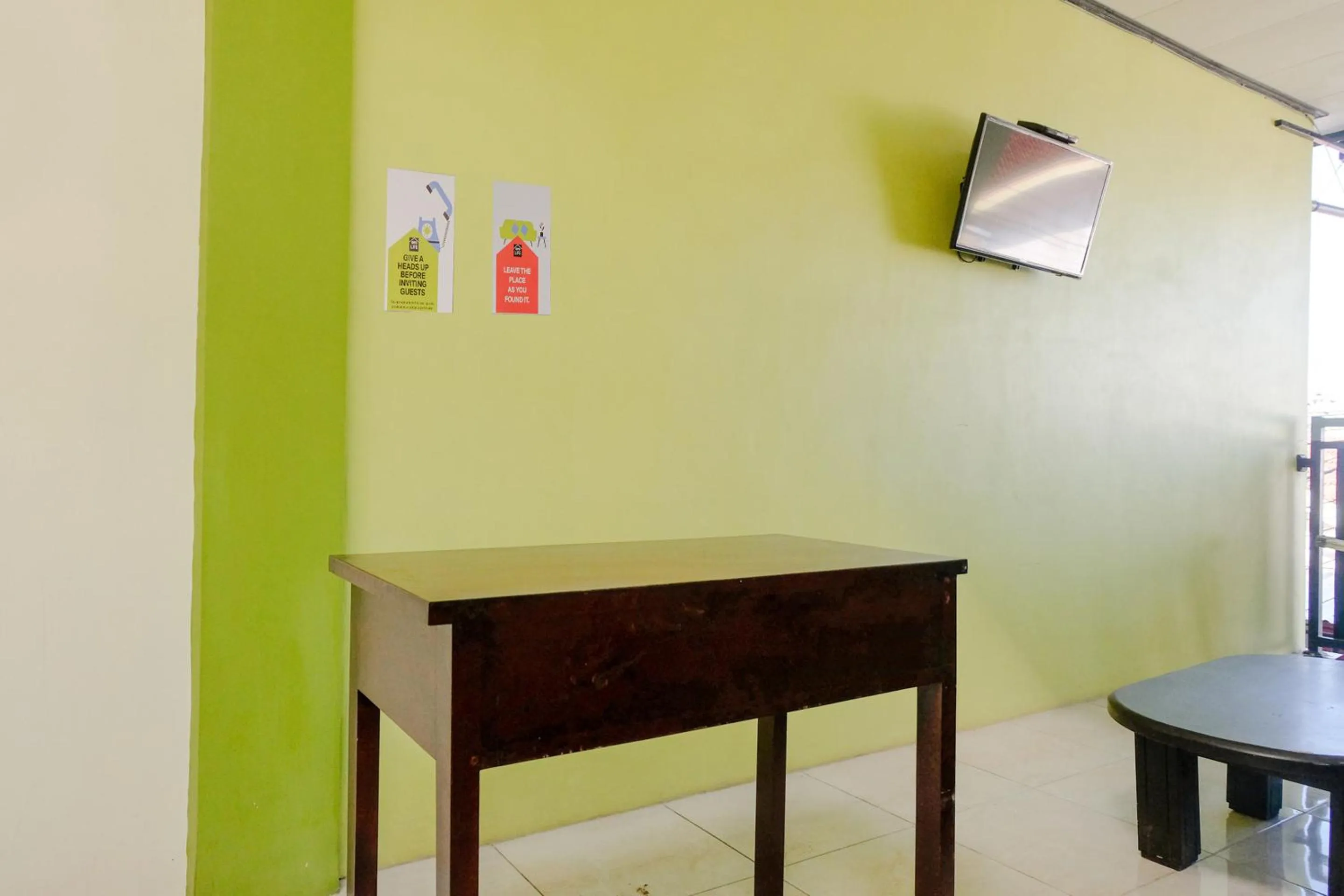 Lobby or reception in Zulfina Homestay Syariah Mitra RedDoorz