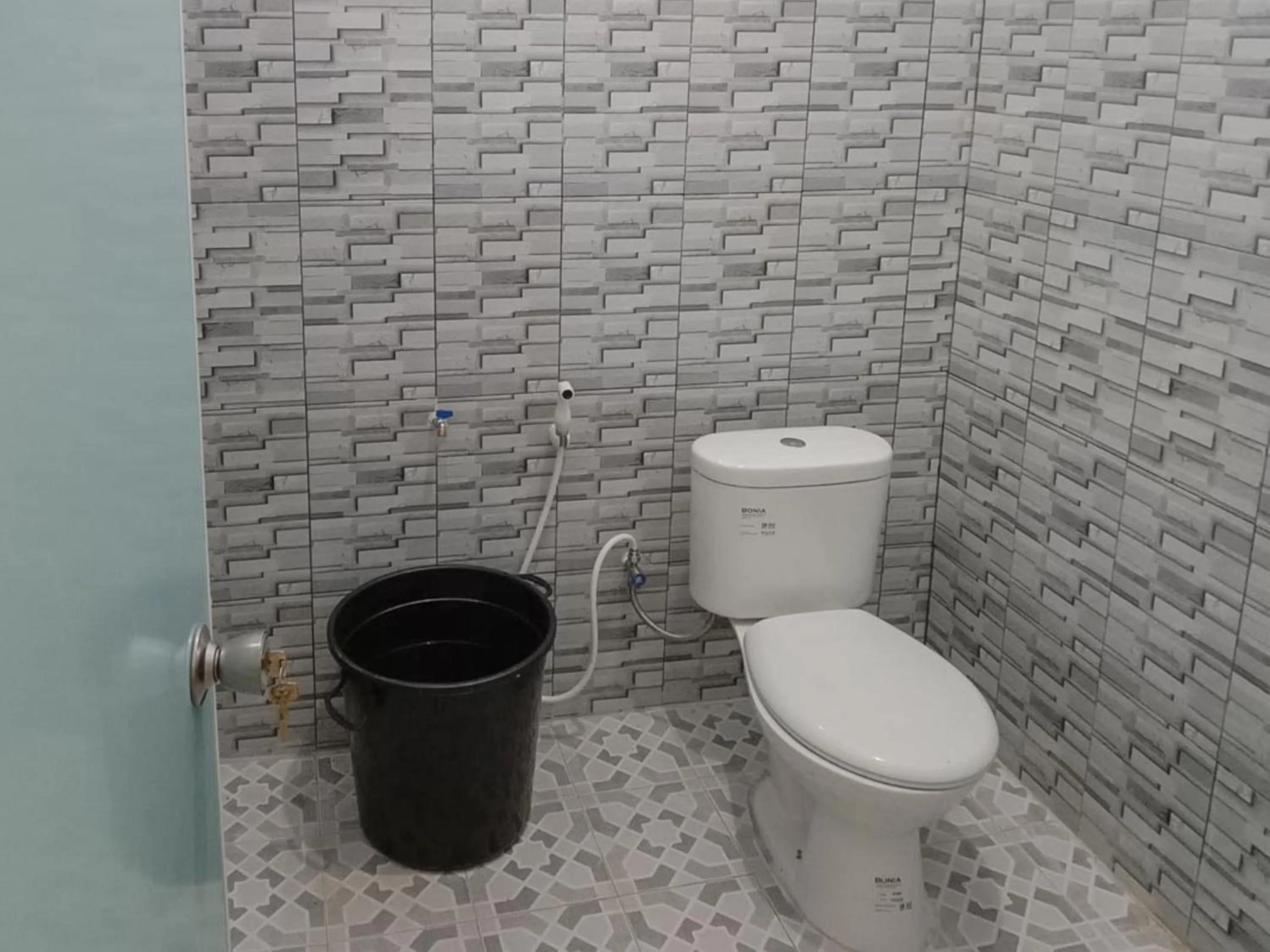 Bathroom in Zulfina Homestay Syariah Mitra RedDoorz