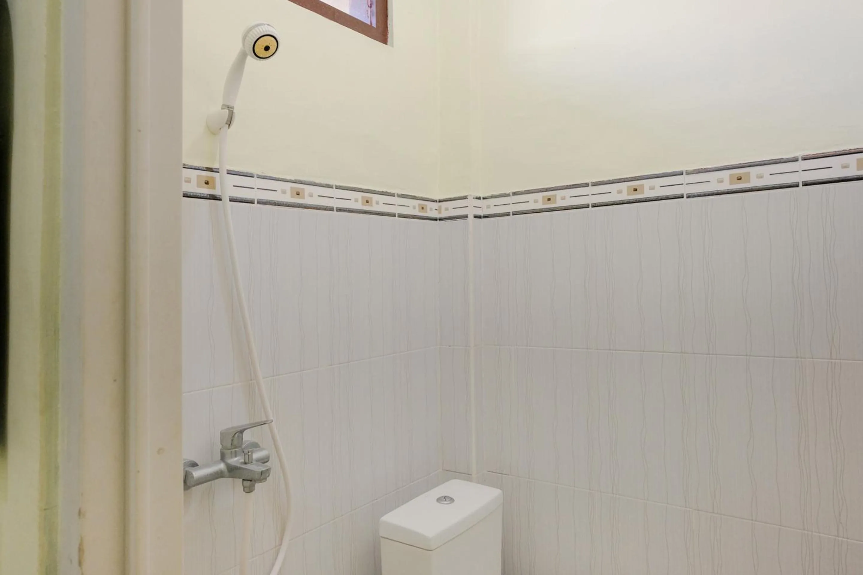 Bathroom in Zulfina Homestay Syariah Mitra RedDoorz