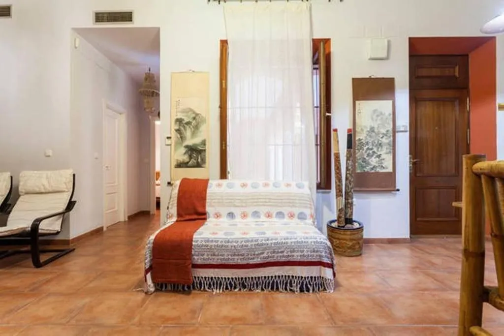 Living room, Bed in Goyeneta Palace by Valcambre