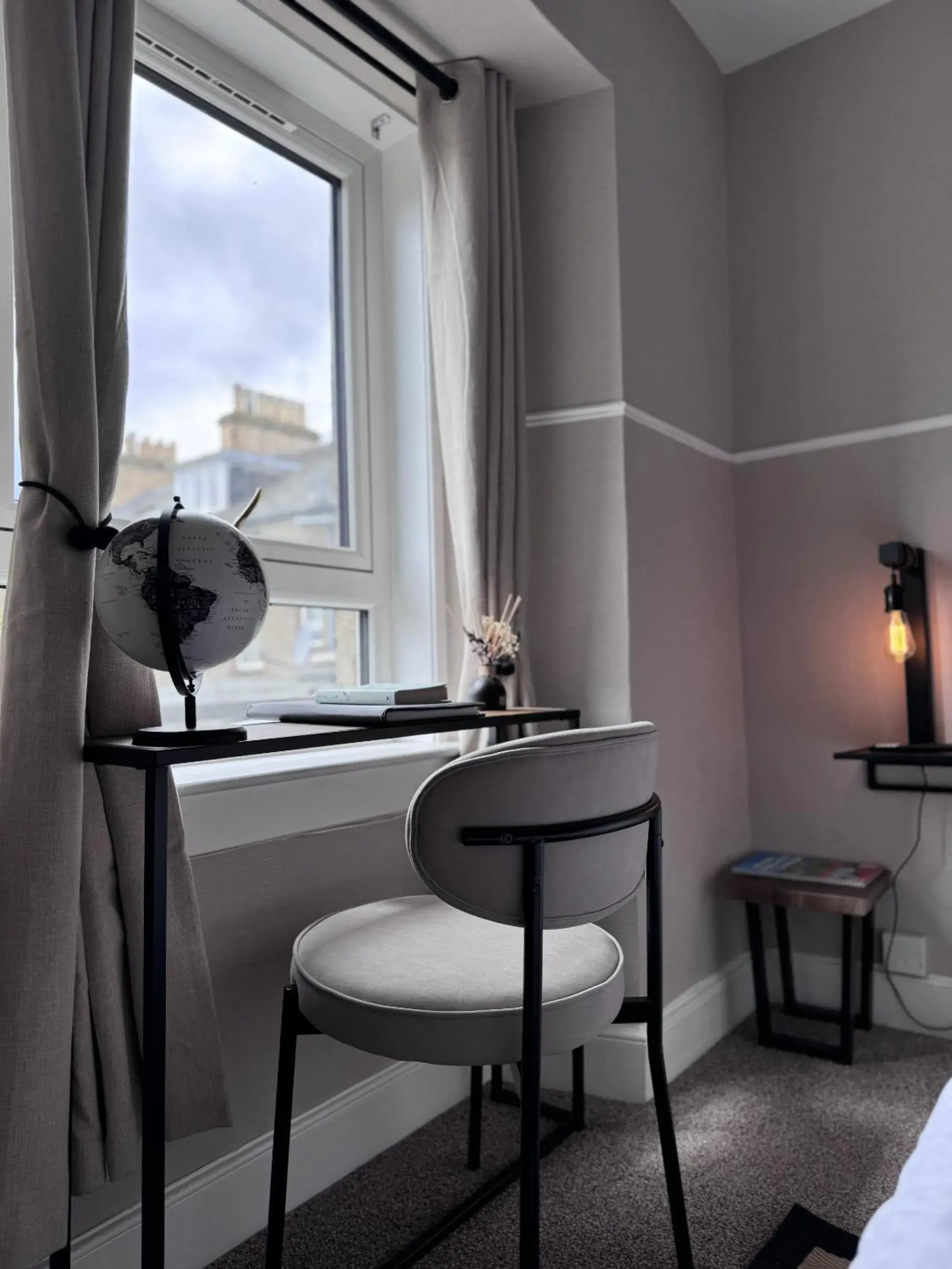 Bedroom in The Glendevon Hotel Bedroom in The Glendevon Hotel