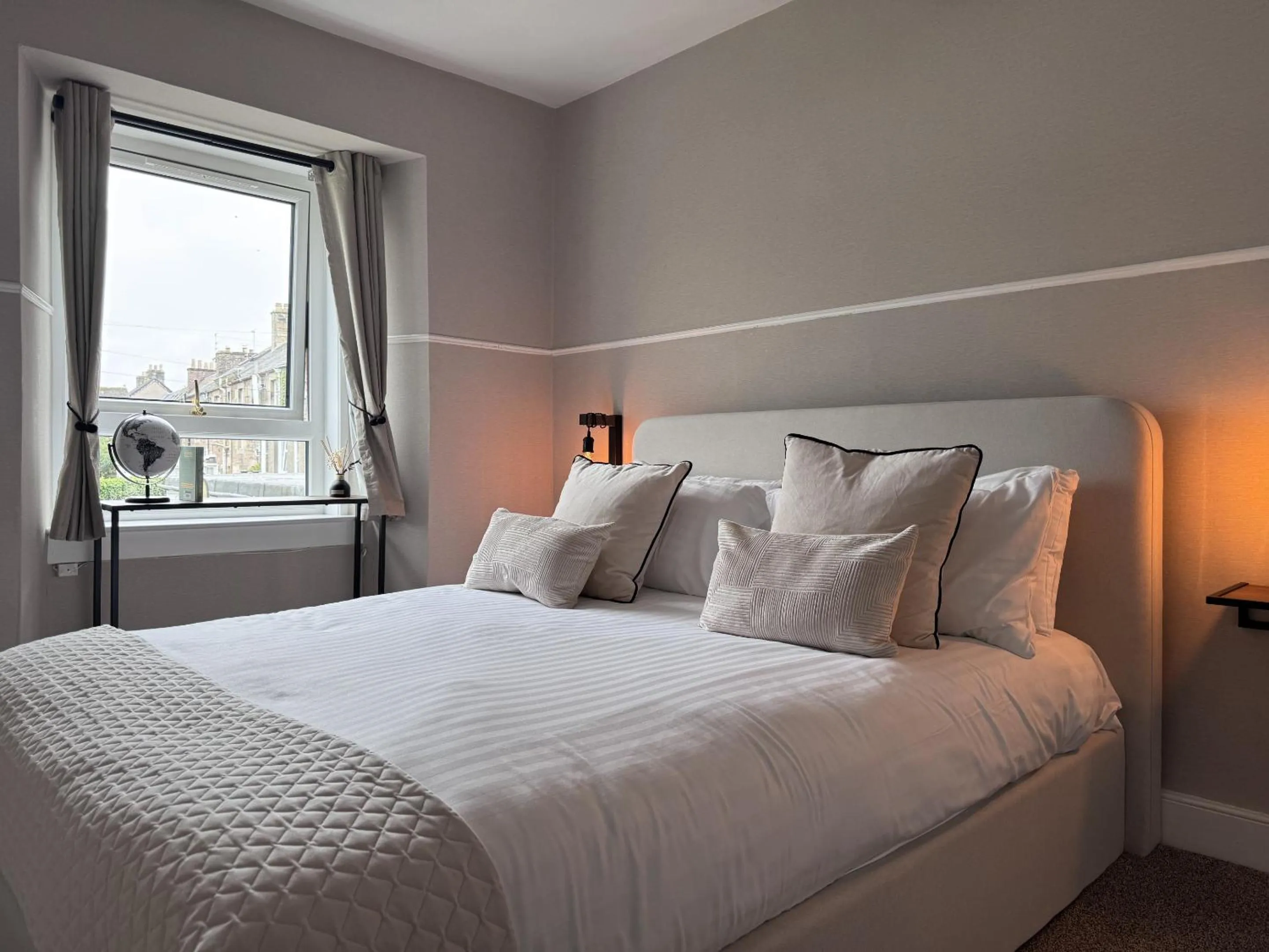 Bedroom, Bed in The Glendevon Hotel