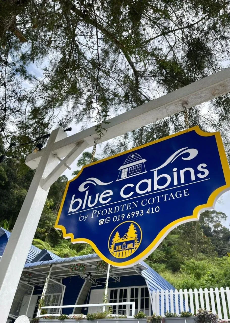 Blue Cabins By Pfordten Cottage