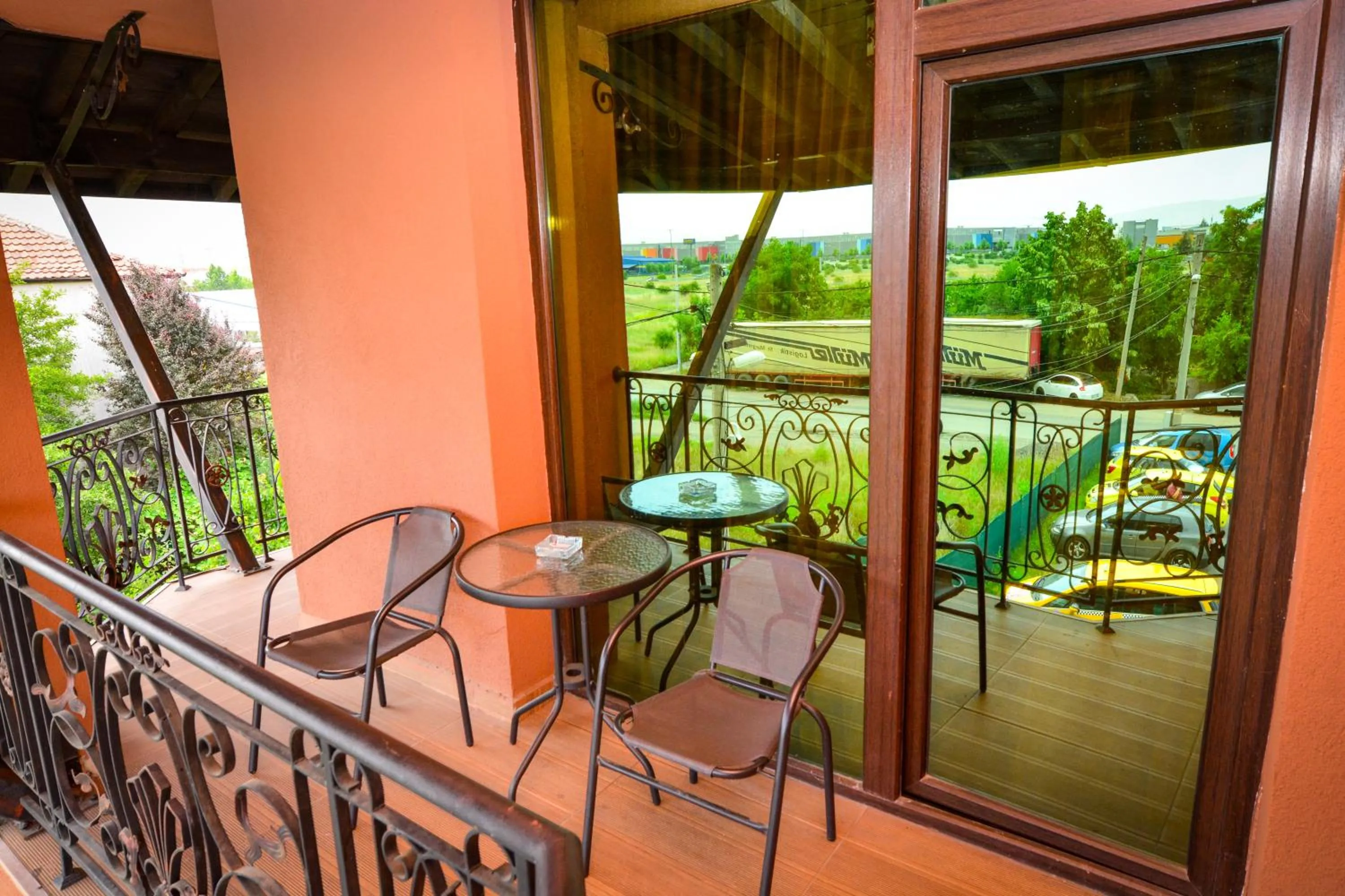 Guest house VRAZHDEBNA