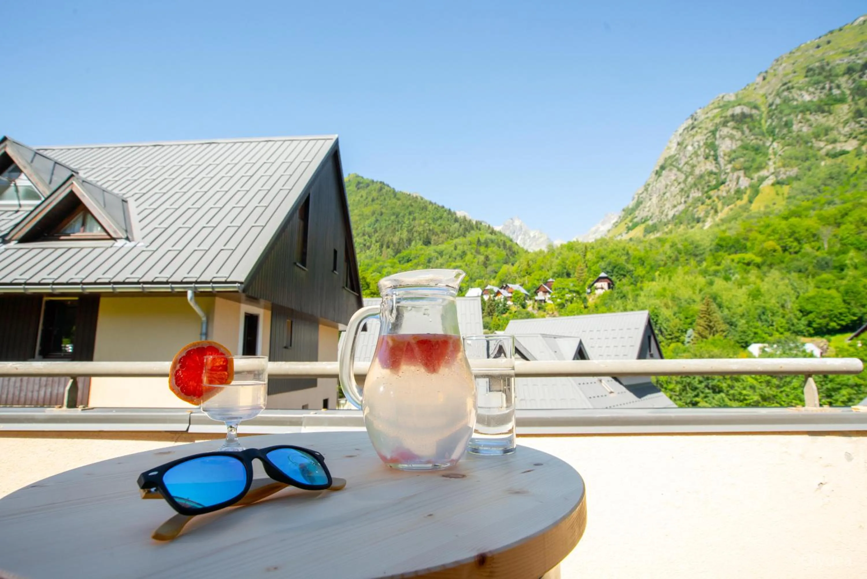 Balcony/Terrace in Olydea Saint-Colomban-des-Villards