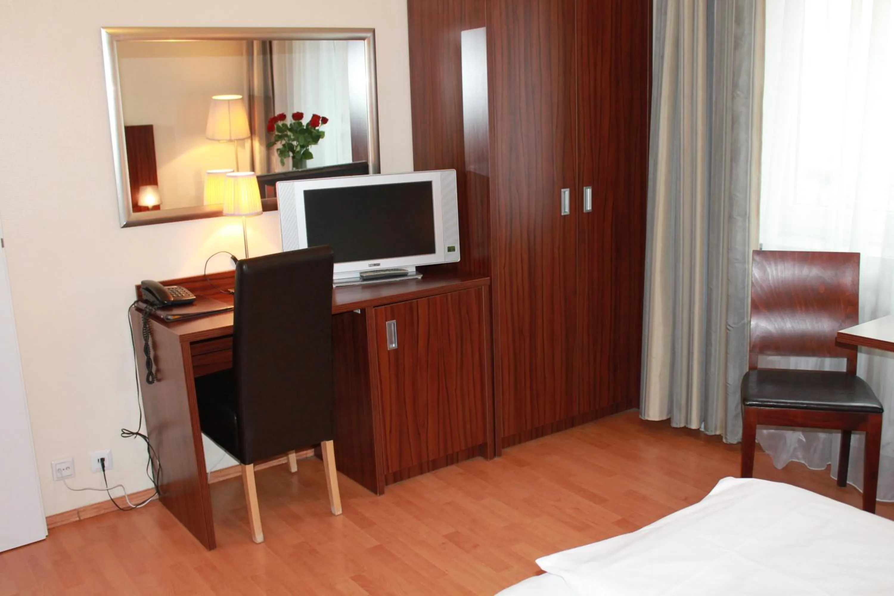 TV and multimedia, Bed in City Hotel Mercator