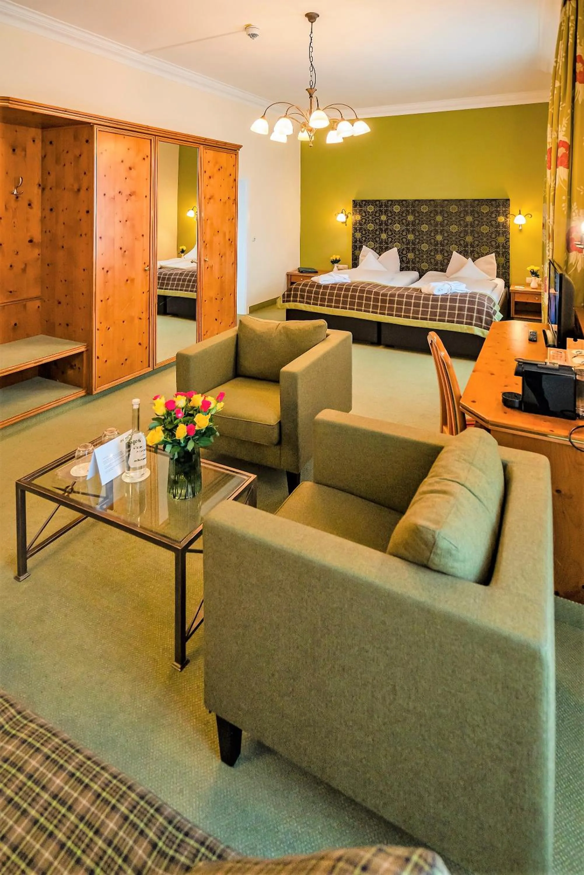 Bed in Parkhotel Traunstein