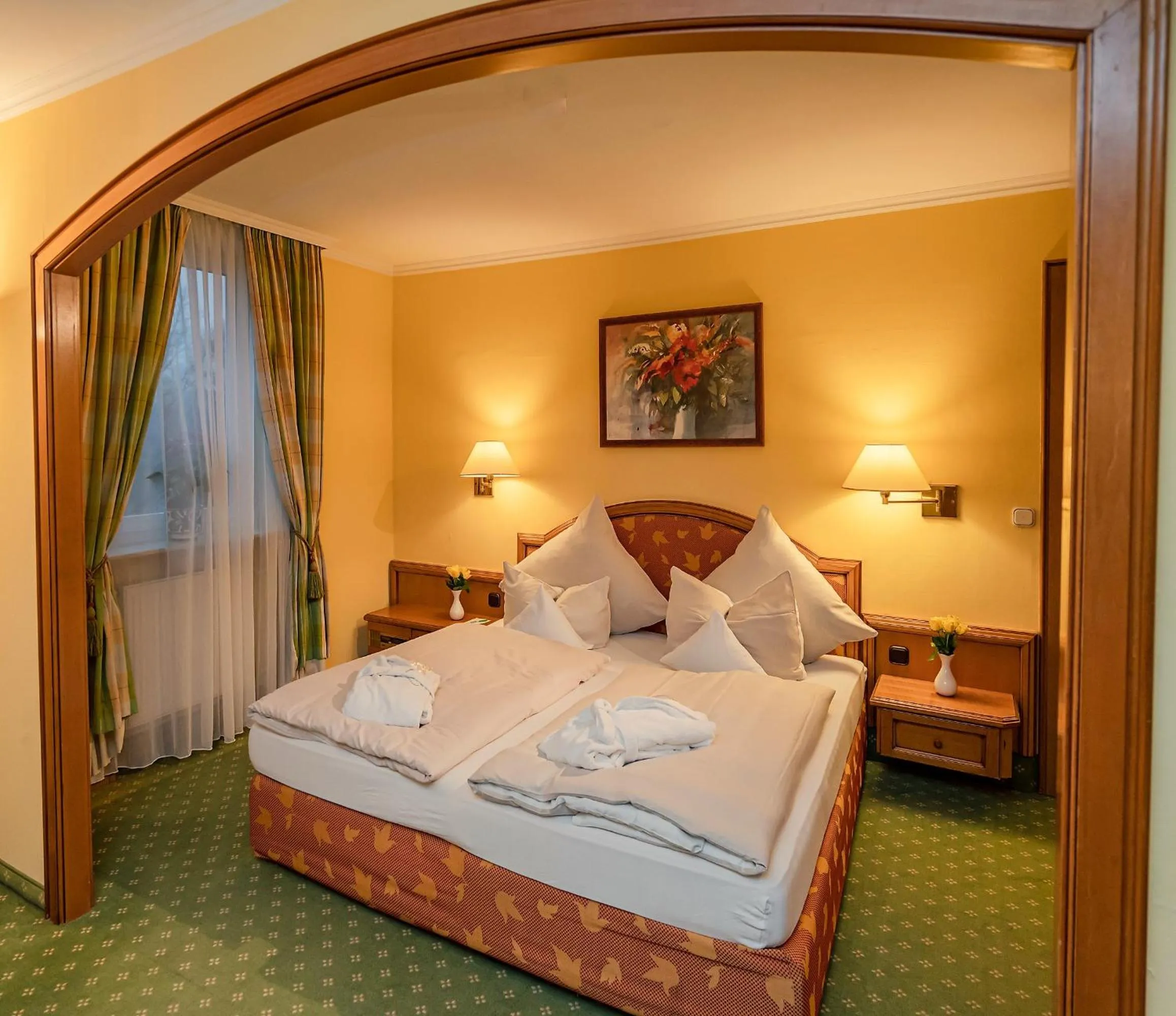 Bed in Parkhotel Traunstein