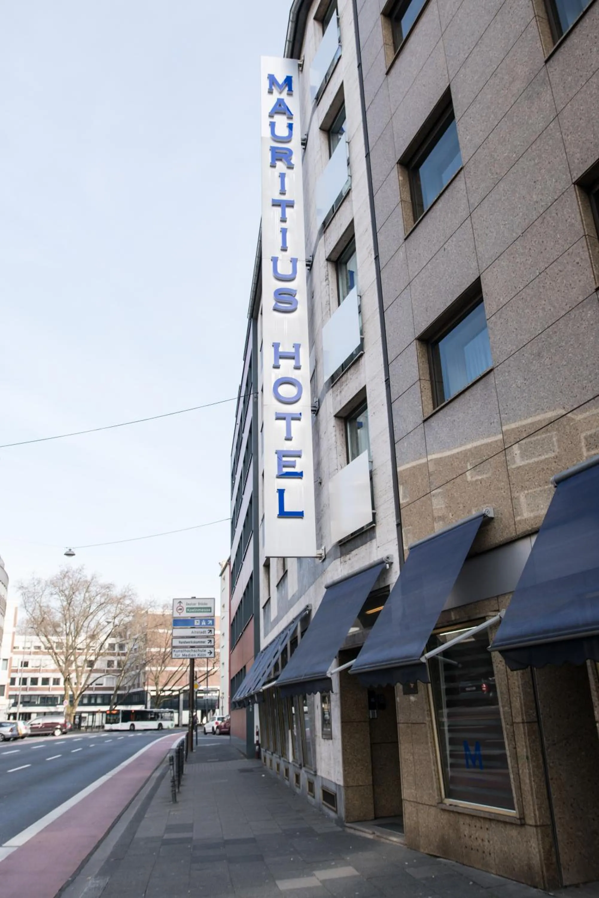 Facade/entrance in Mauritius Komfort Hotel in der Altstadt