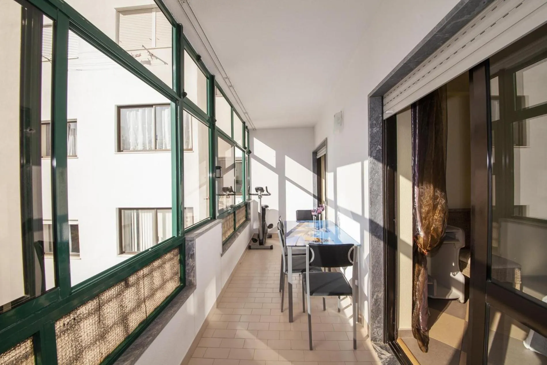 Floor plan in B17 - The Stunning Seaview Apartment